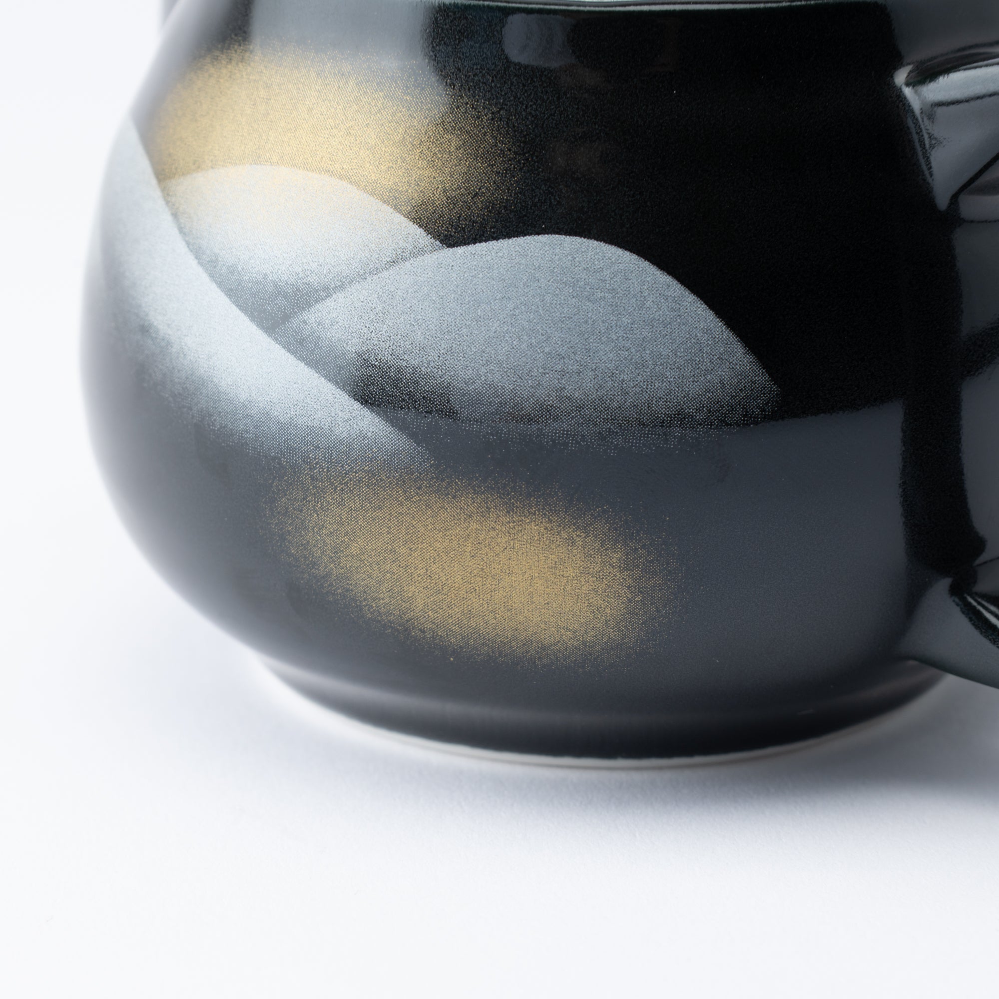 Renzan Mountain Range Japanese Teapot