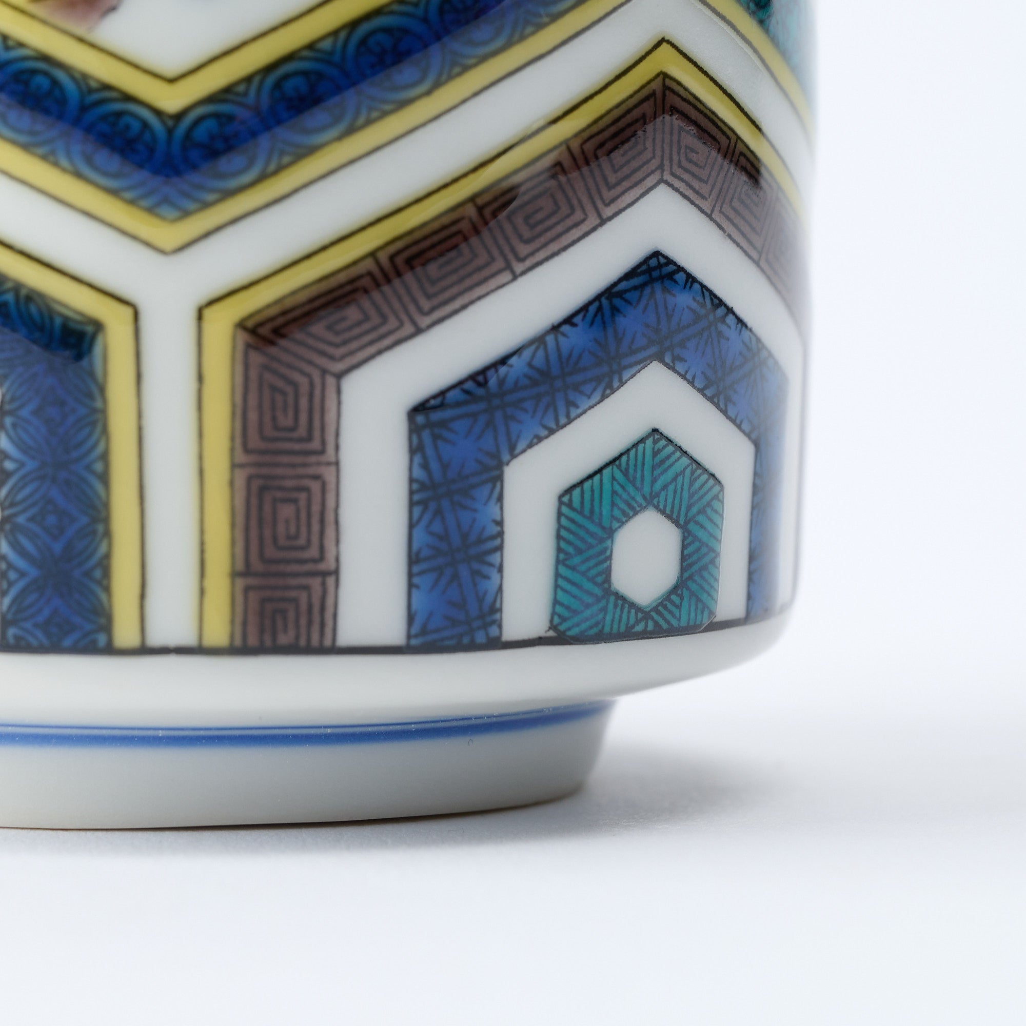 Classic Kutani Yunomi Japanese Teacup