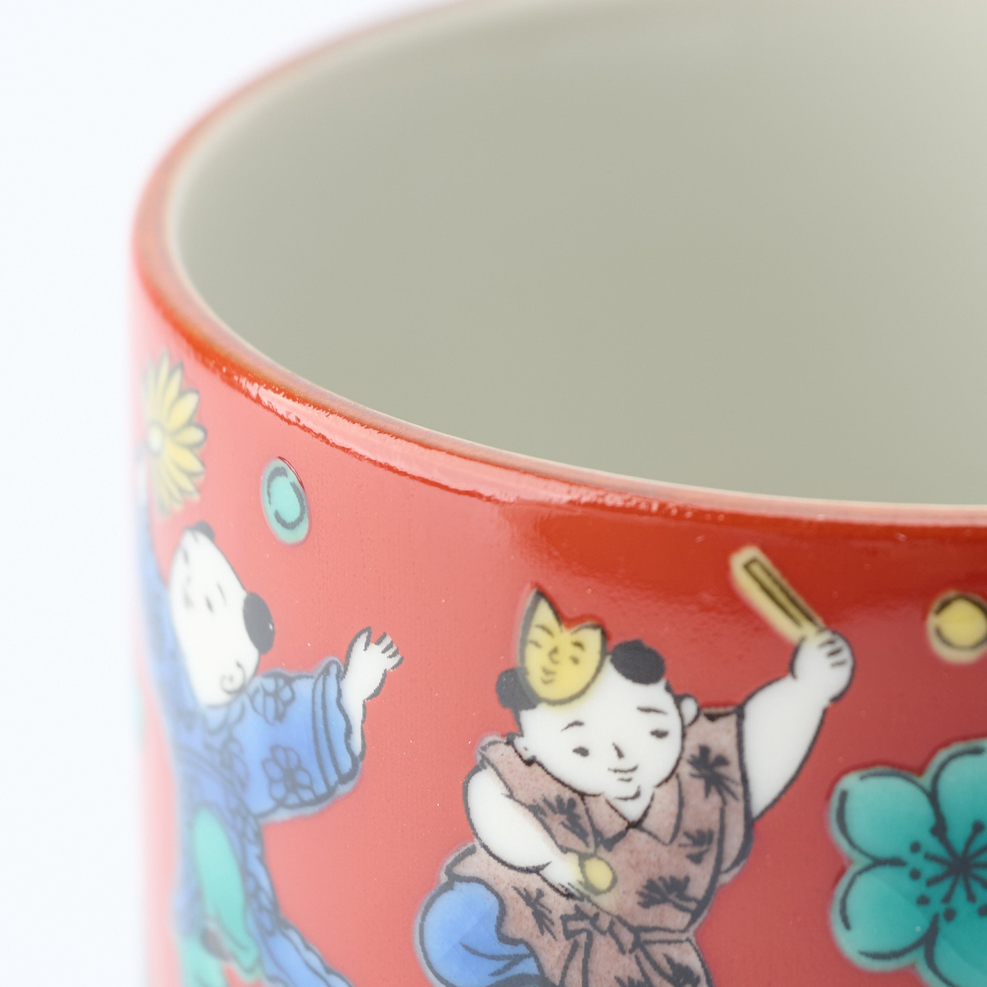 Classic Kutani Yunomi Japanese Teacup