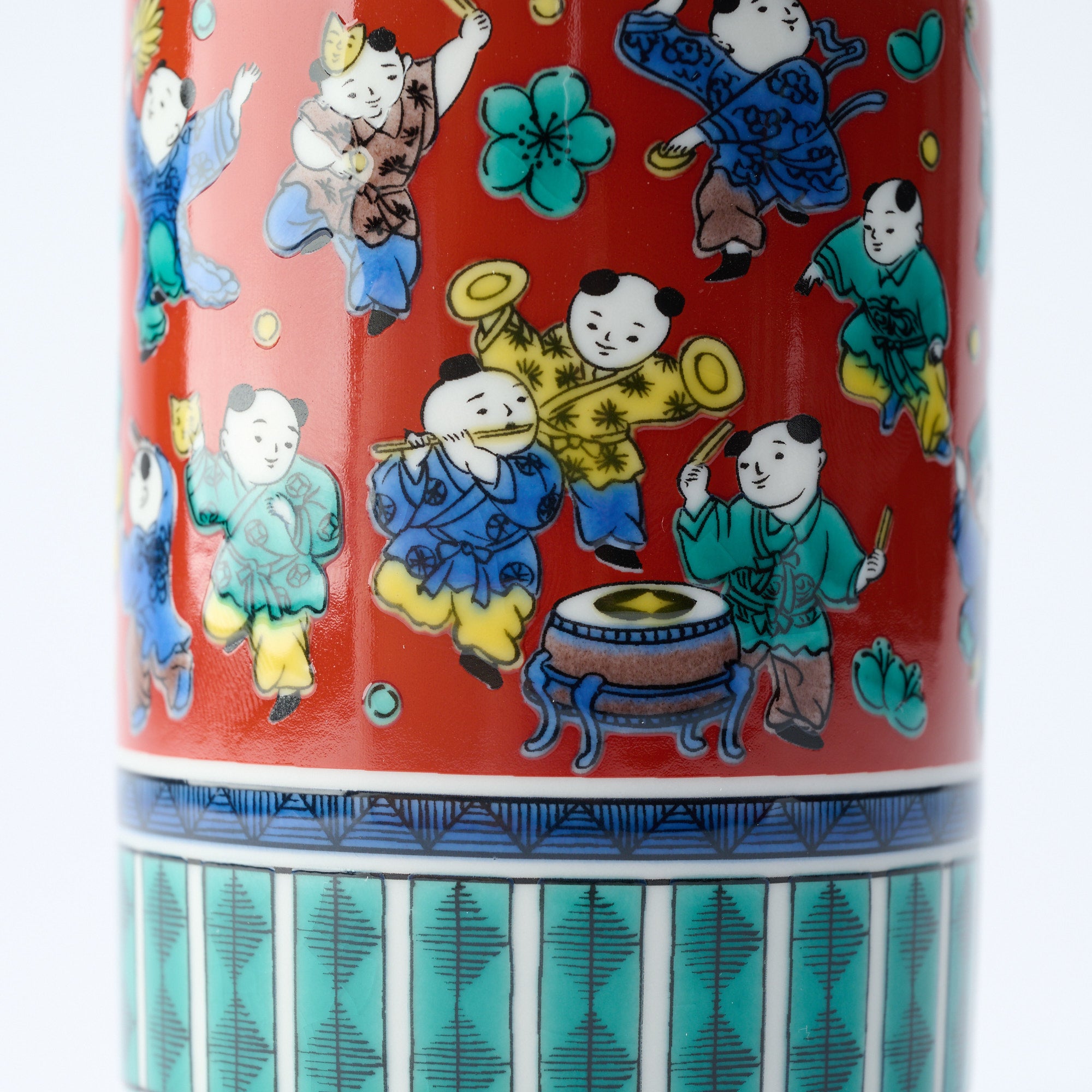 Classic Kutani Yunomi Japanese Teacup