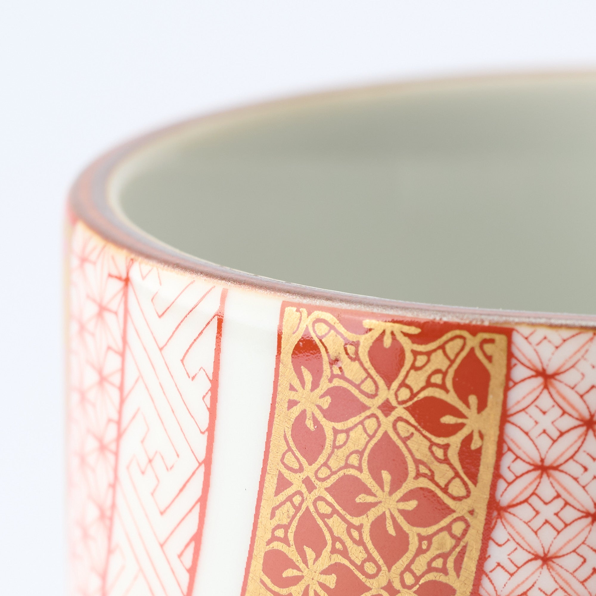 Classic Kutani Yunomi Japanese Teacup