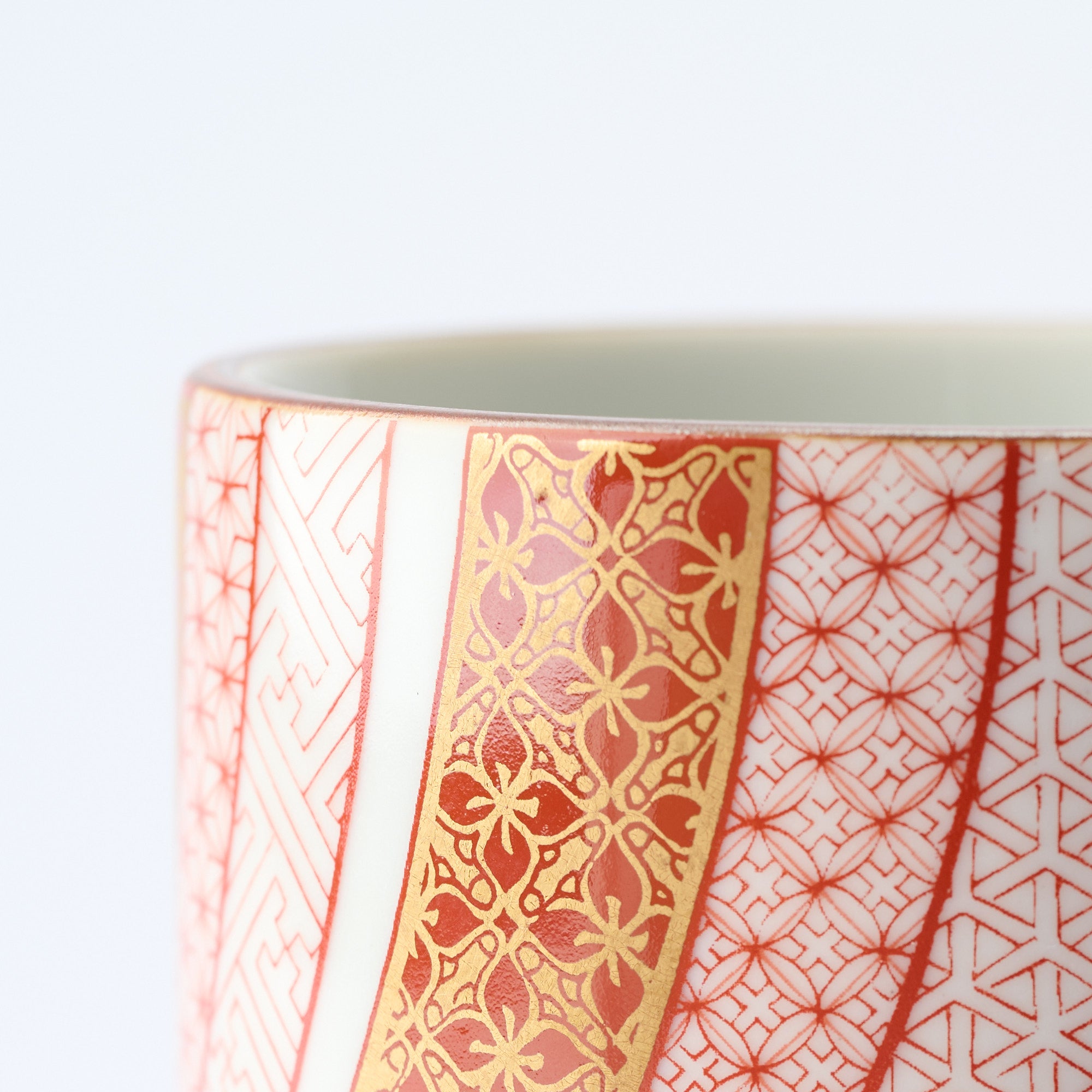 Classic Kutani Yunomi Japanese Teacup