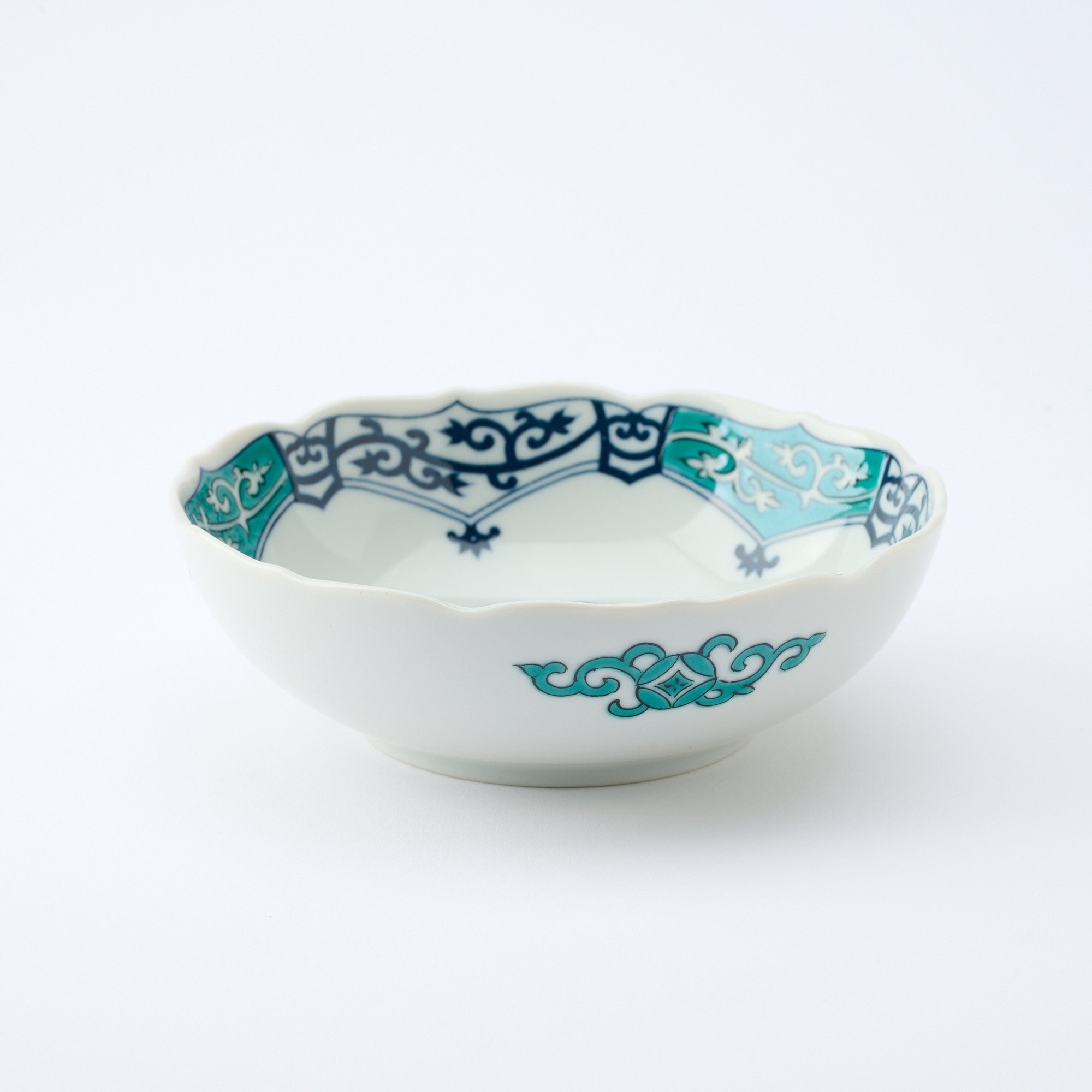 Yoshidaya Flower and Bird Medium Bowl