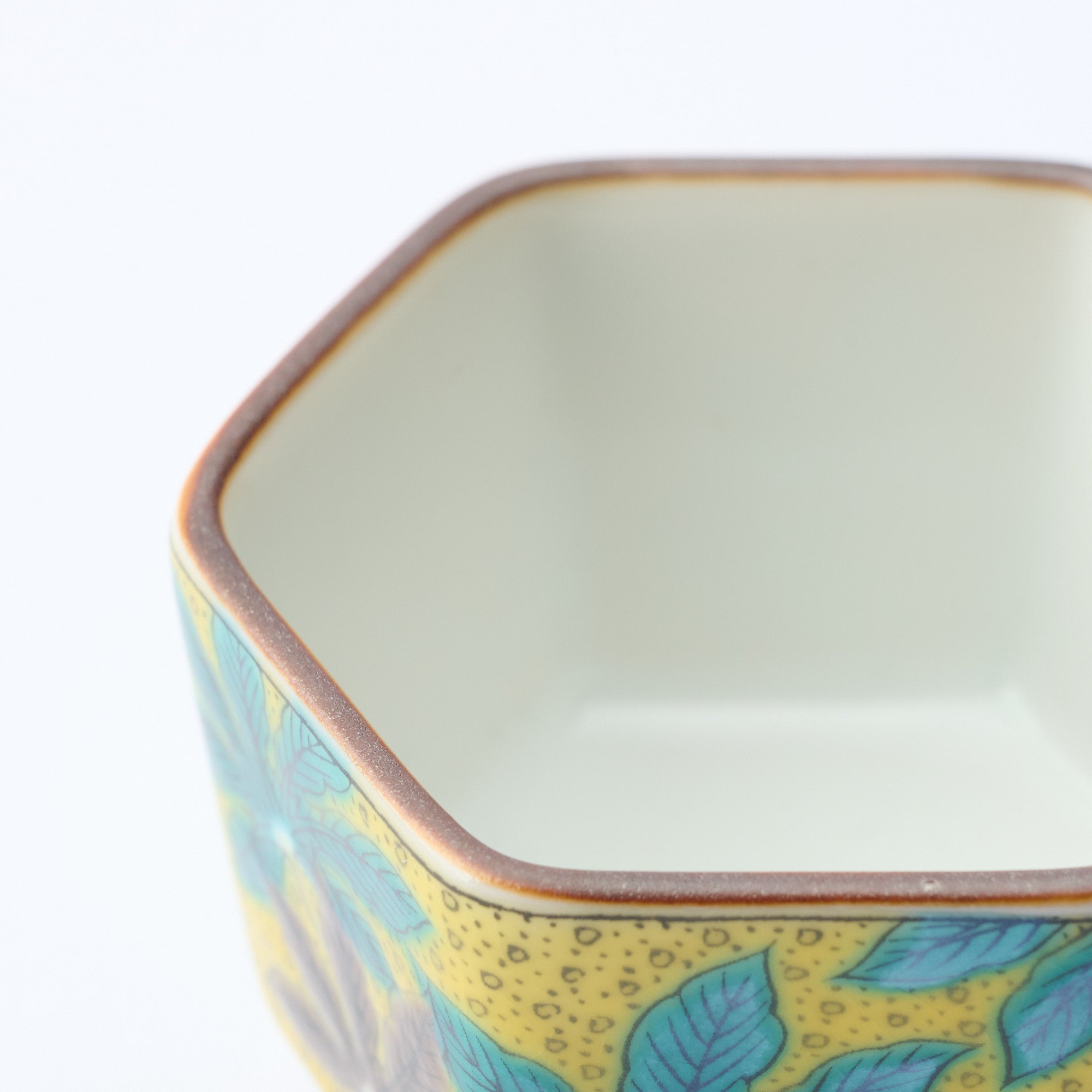 Jidai Kutani Ochoko Sake Cup Set