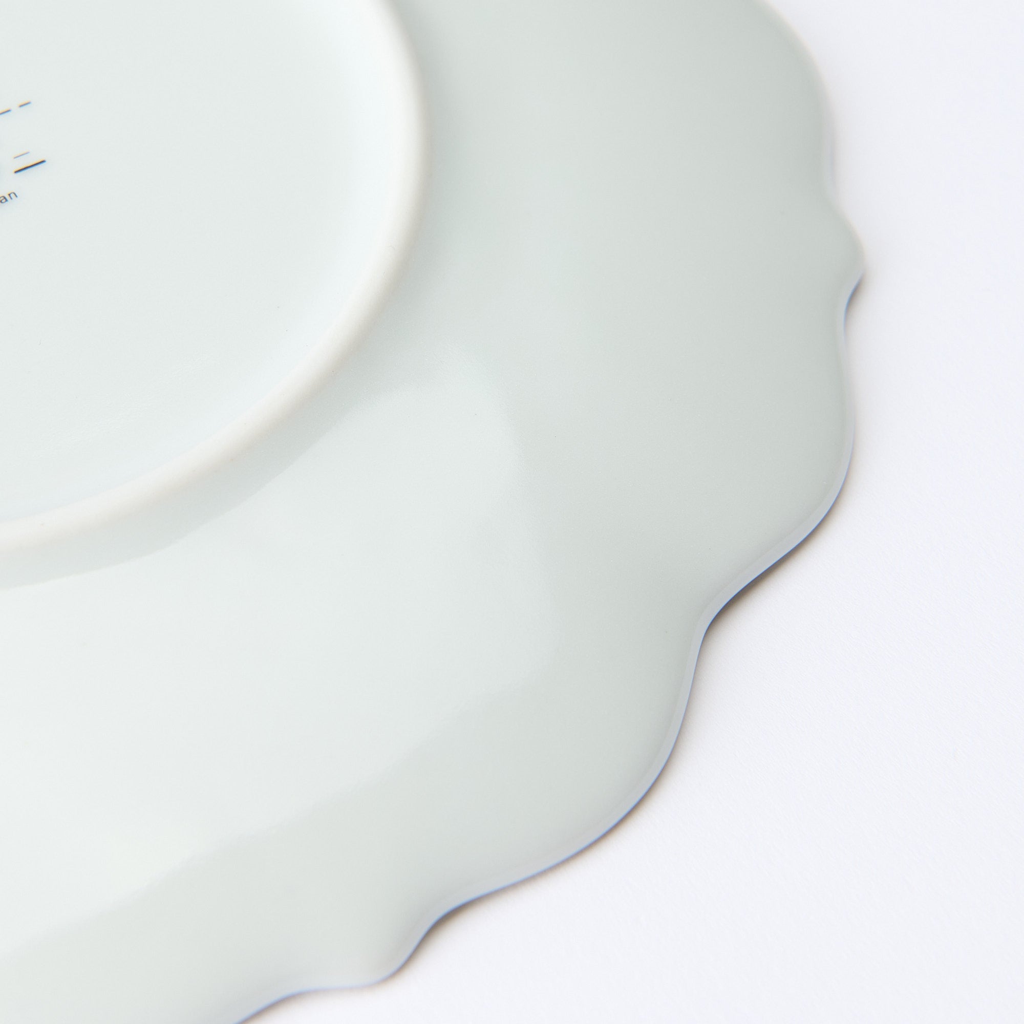 White Snow Crystal Plate Set