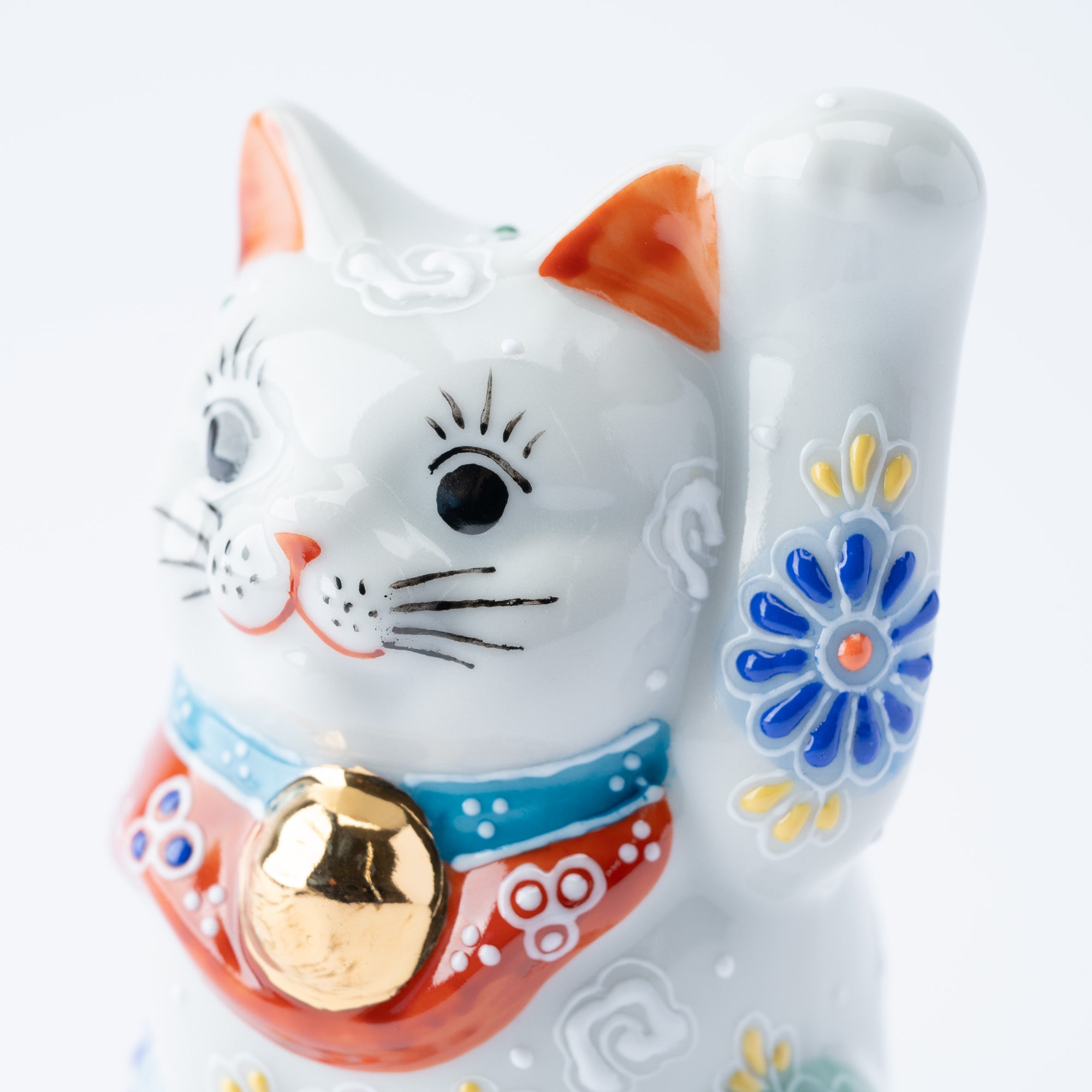 3.3号招き猫 白盛花 - JAPAN KUTANI SHOP