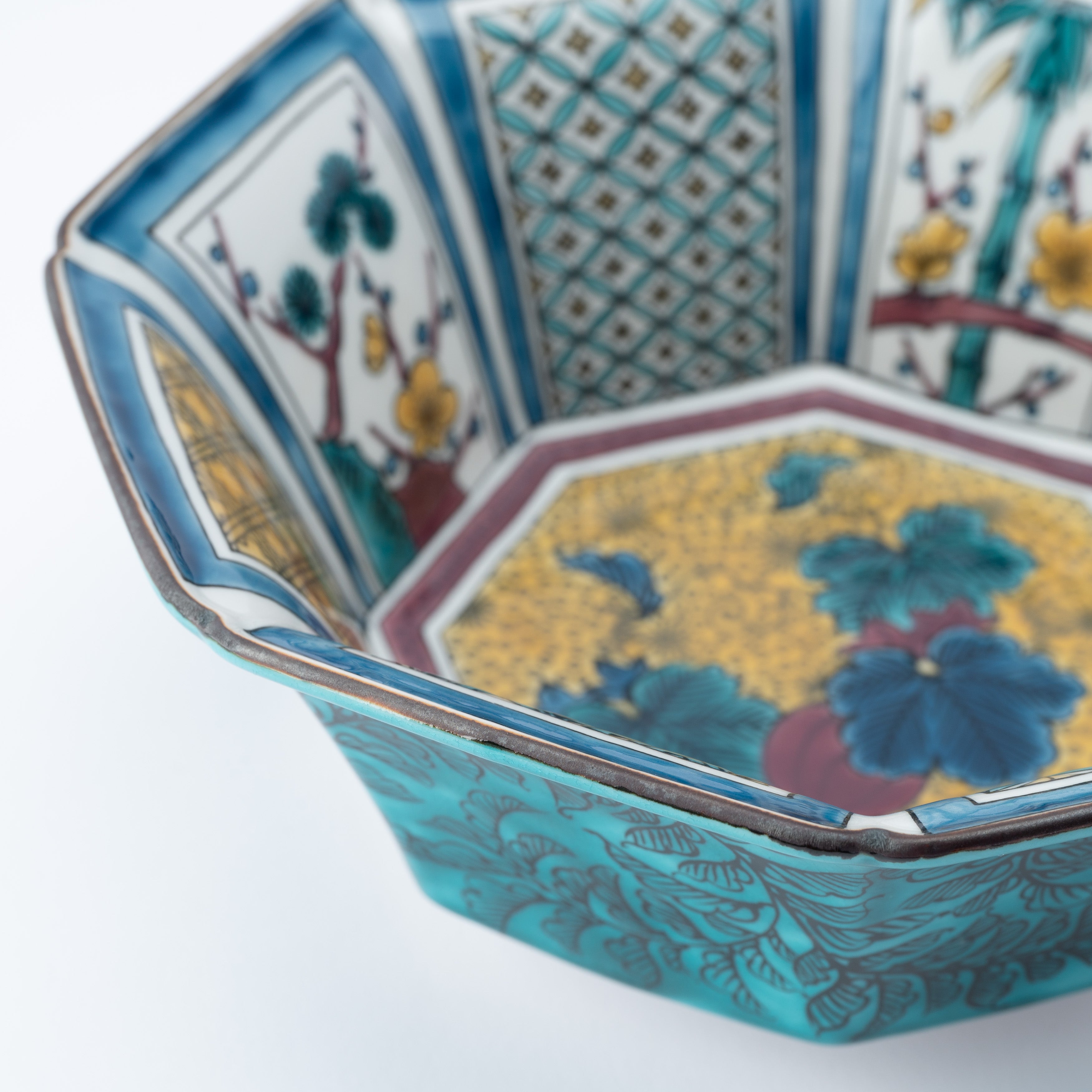 Yoshidaya Foliage and Florals Medium Bowl - JAPAN KUTANI SHOP