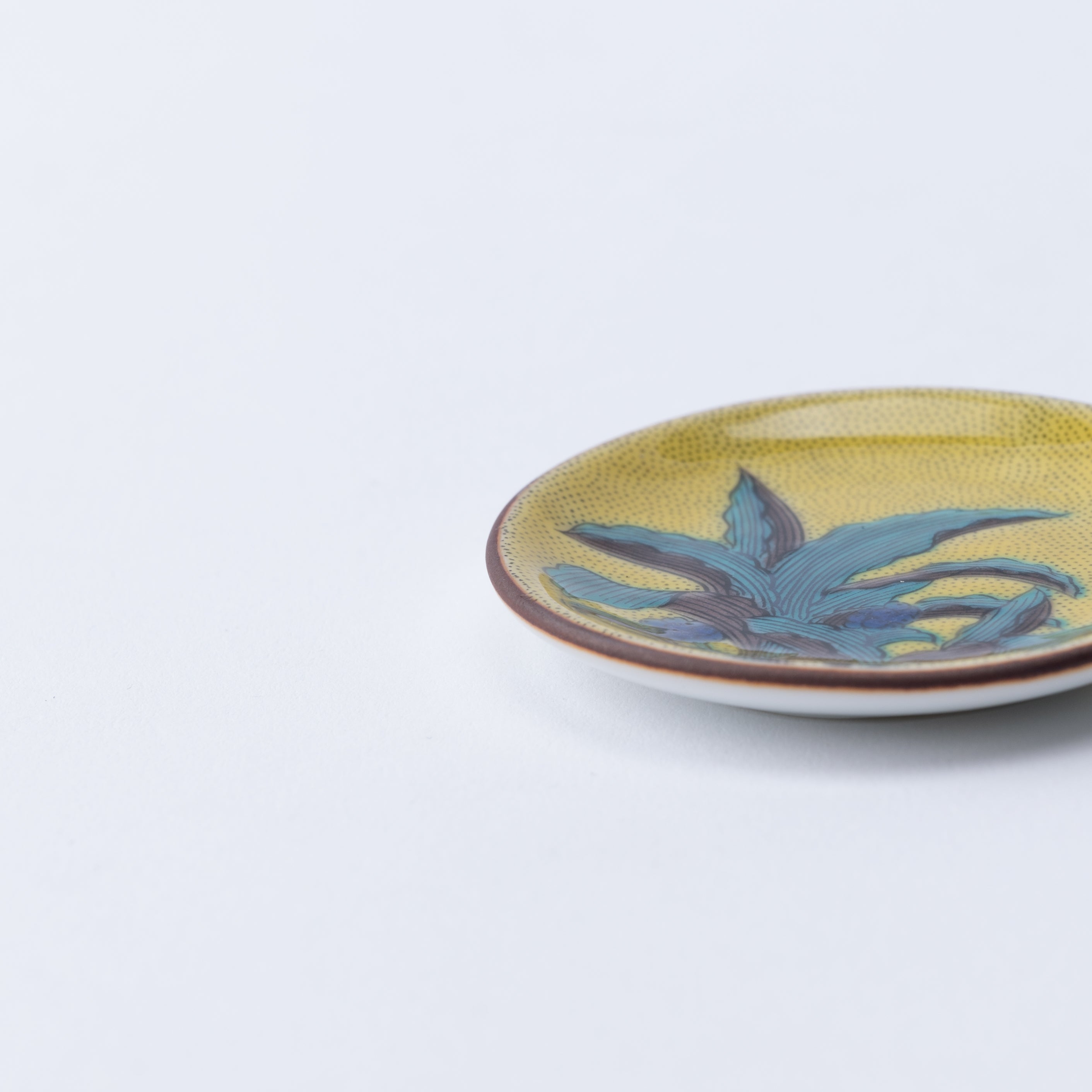 Treasure Collection Chopstick Rest