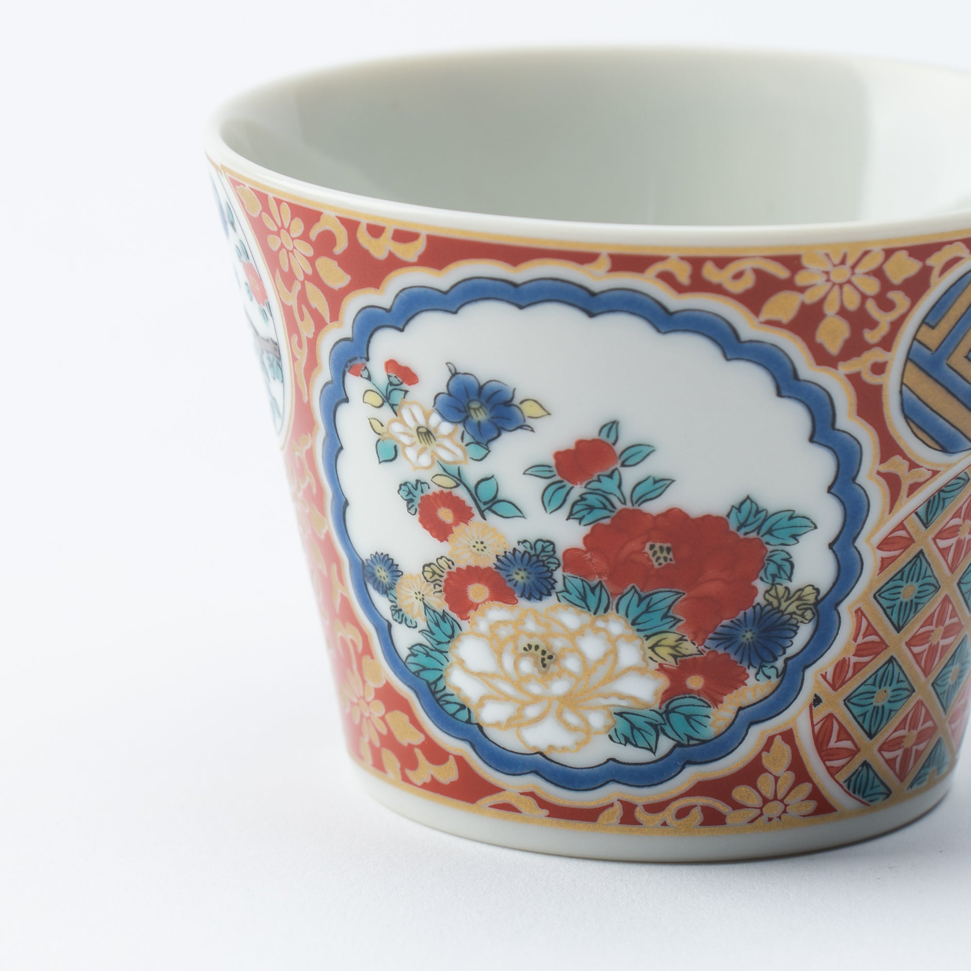 Classic Palette Guinomi Sake Cup - JAPAN KUTANI SHOP