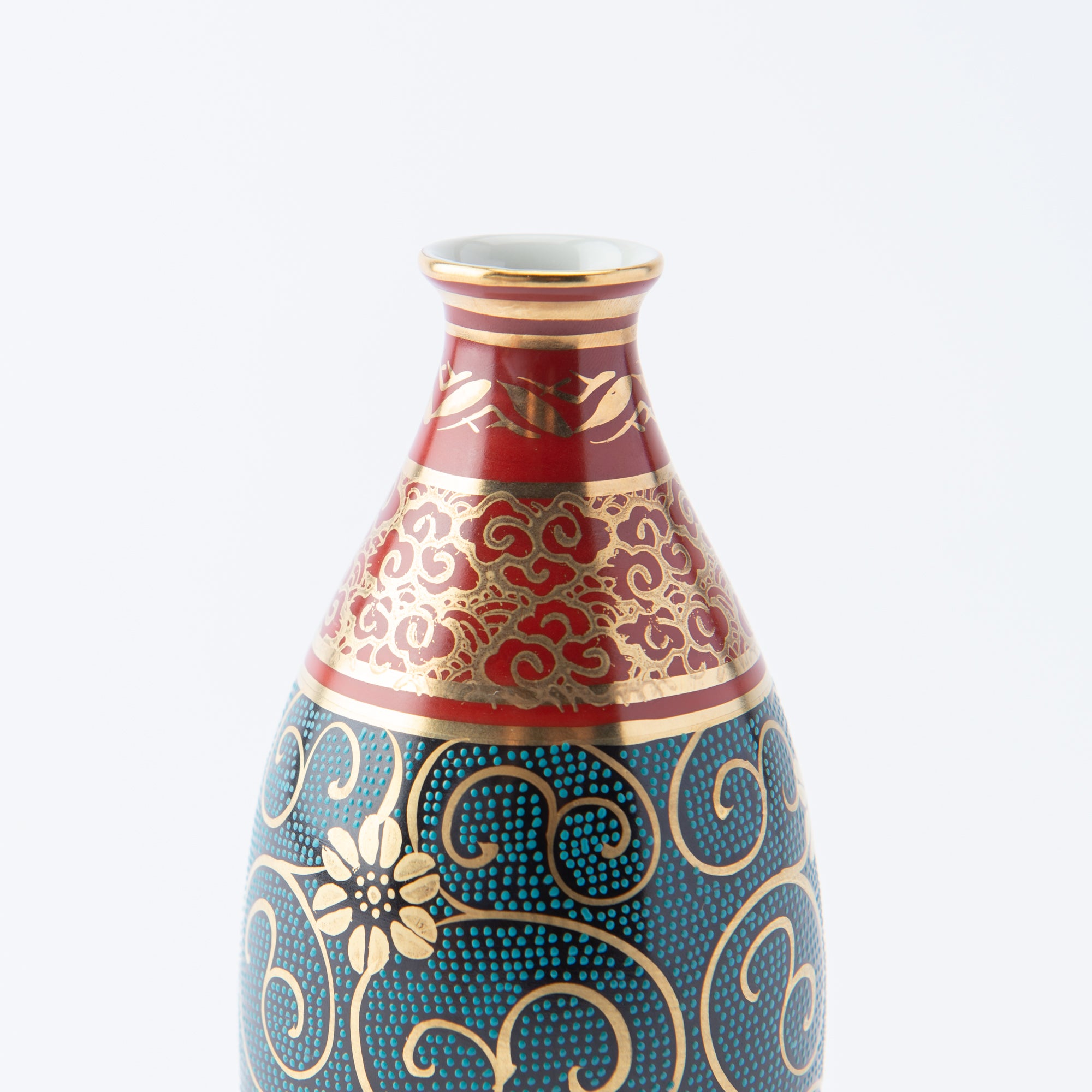 Aochibu and Arabesque Sake Set