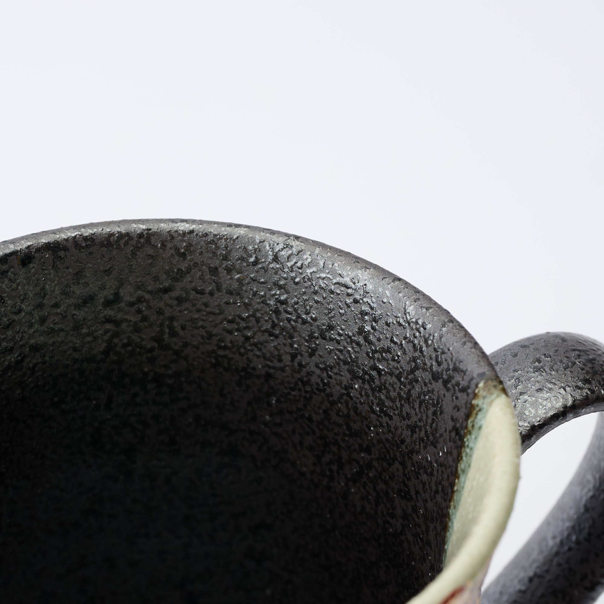 Hanazume on Black Mug Pair - JAPAN KUTANI SHOP