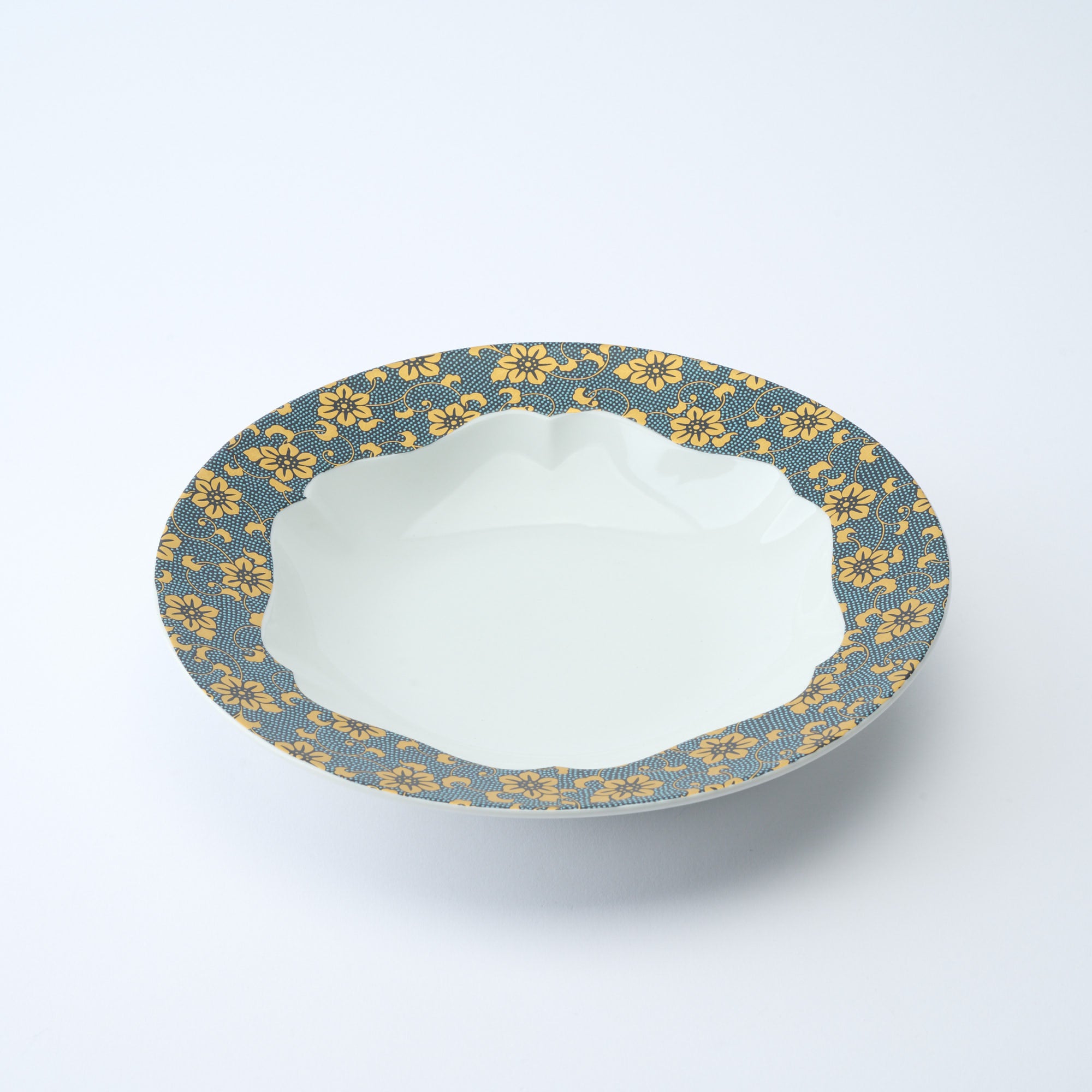 Golden Clematis Aochibu Deep Dinner Plate - JAPAN KUTANI SHOP