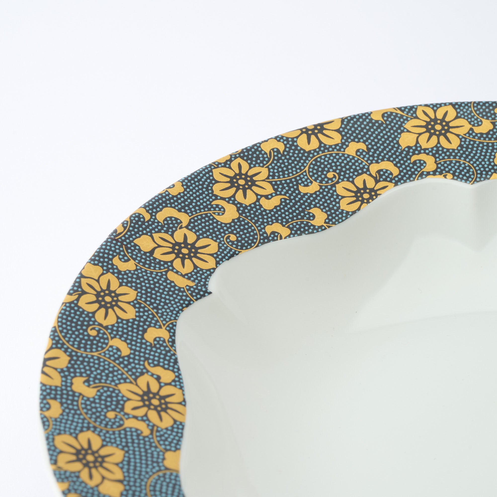 Golden Clematis Aochibu Deep Dinner Plate - JAPAN KUTANI SHOP