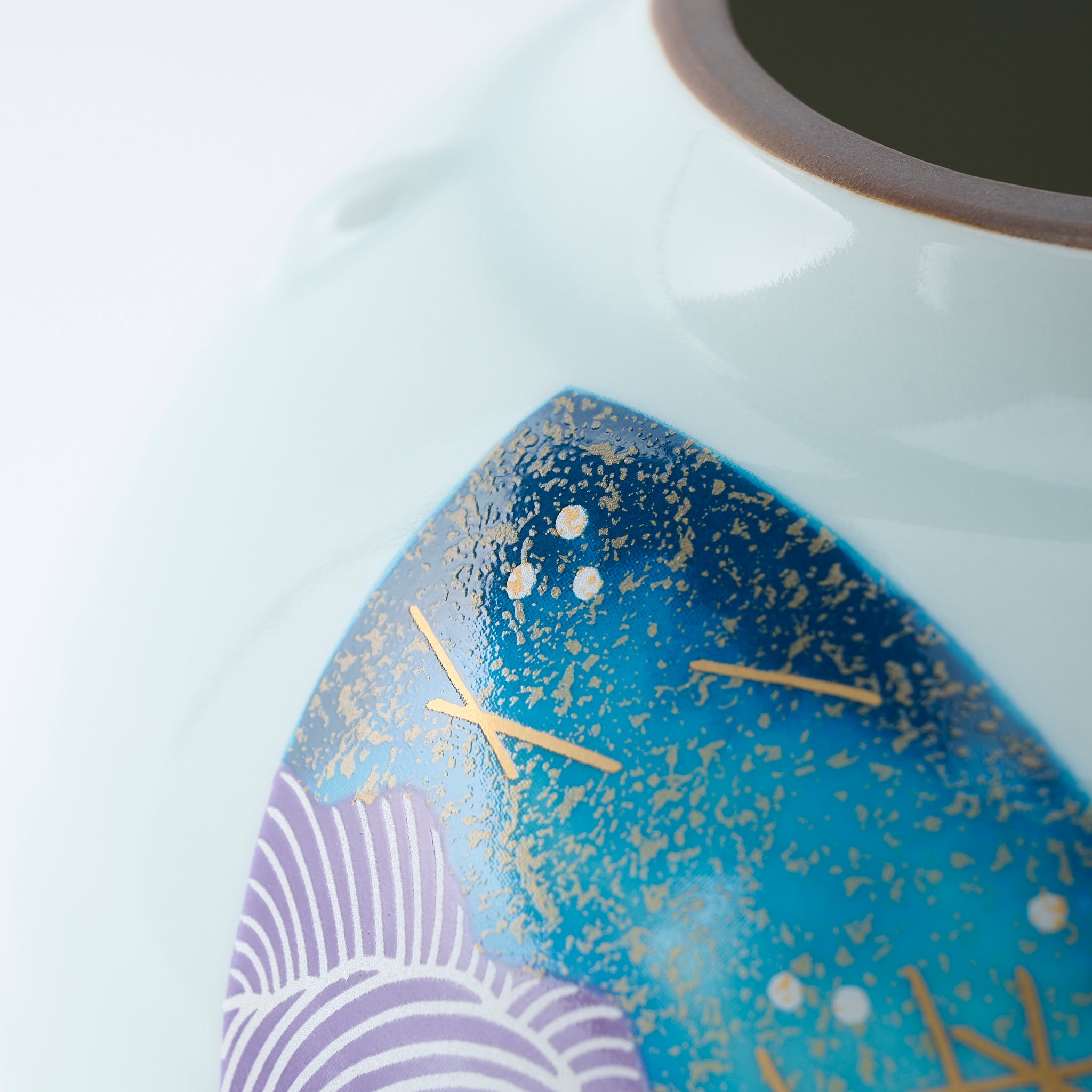 Kinsai Yuzen-style Moon Flower Vase with Stand - JAPAN KUTANI SHOP