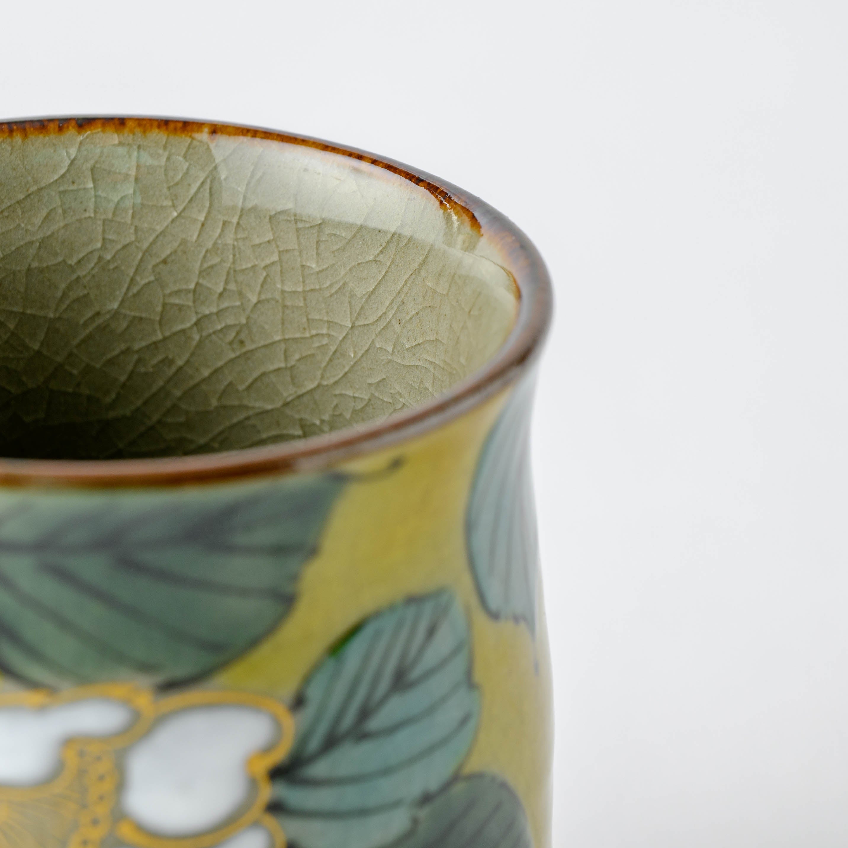 Red and White Sasanqua Japanese Teacup Pair - JAPAN KUTANI SHOP