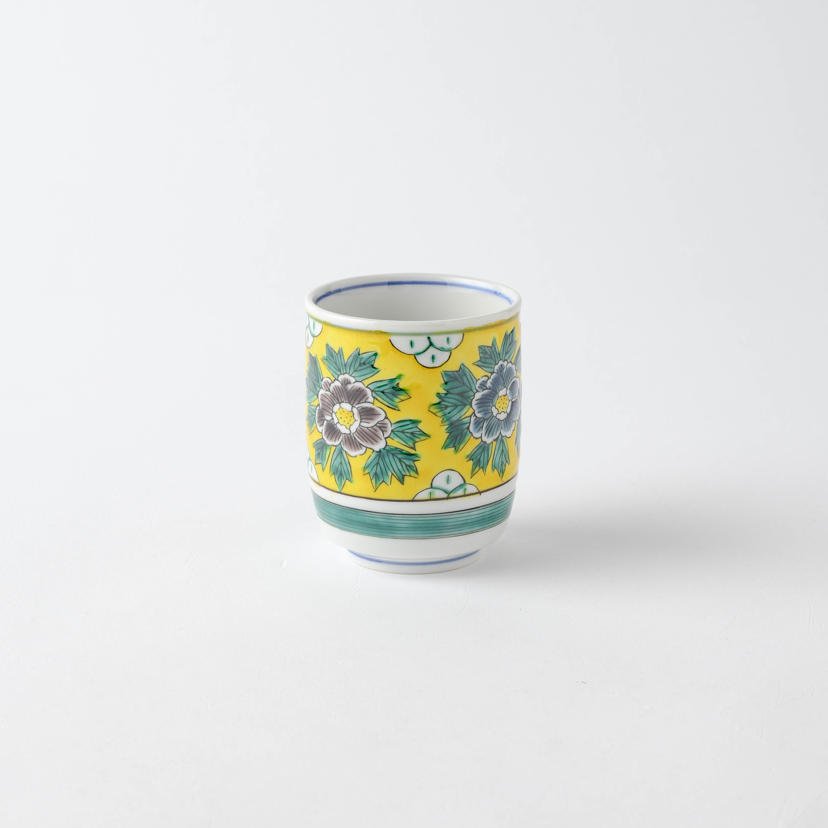 Yoshidaya Peony Yunomi Japanese Teacup Pair - JAPAN KUTANI SHOP