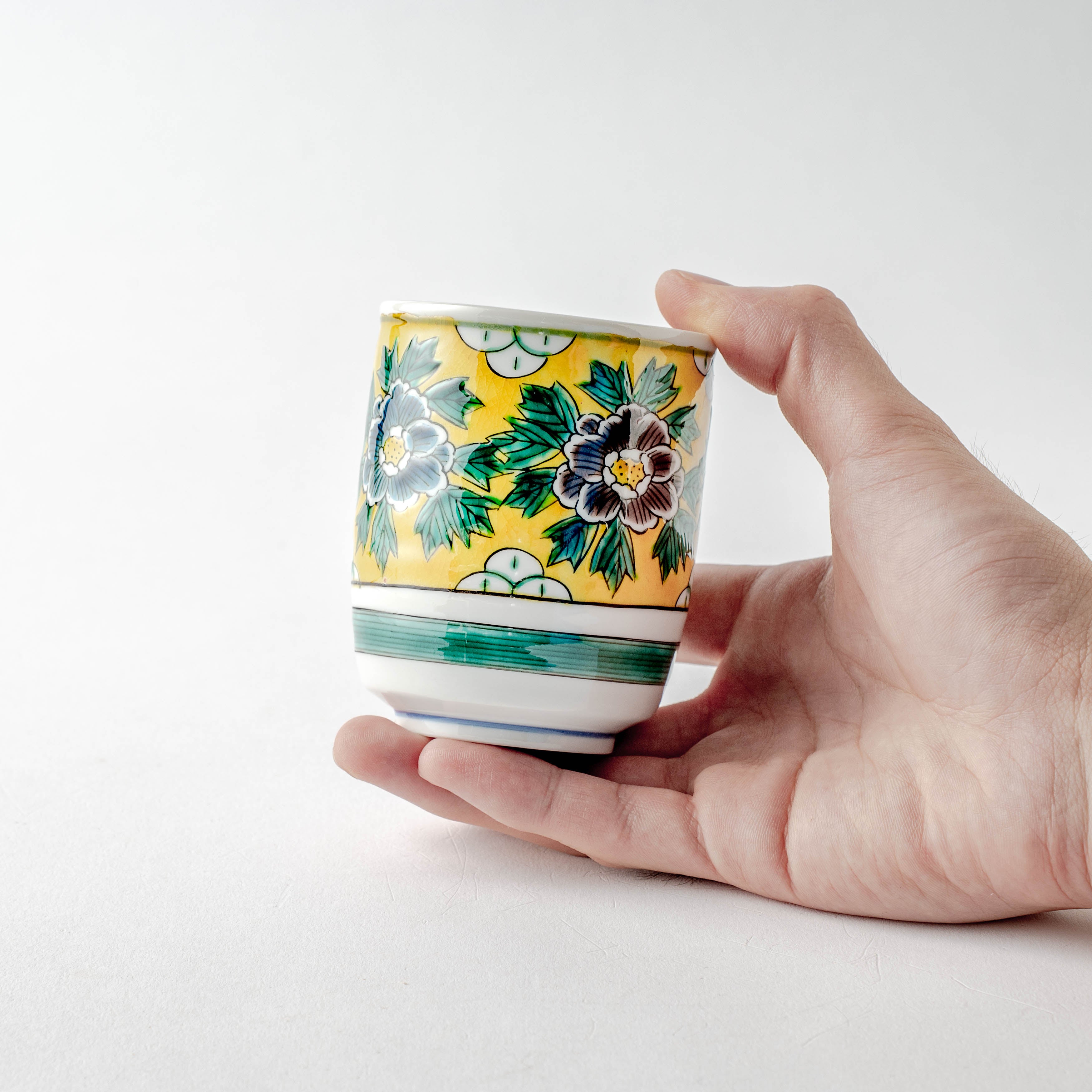 Yoshidaya Peony Yunomi Japanese Teacup Pair - JAPAN KUTANI SHOP