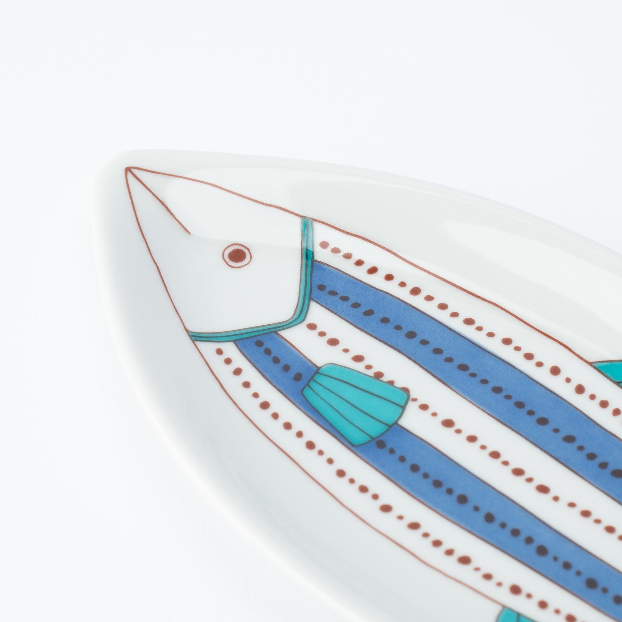 Fish Shaped Dinner Plate - JAPAN KUTANI SHOP