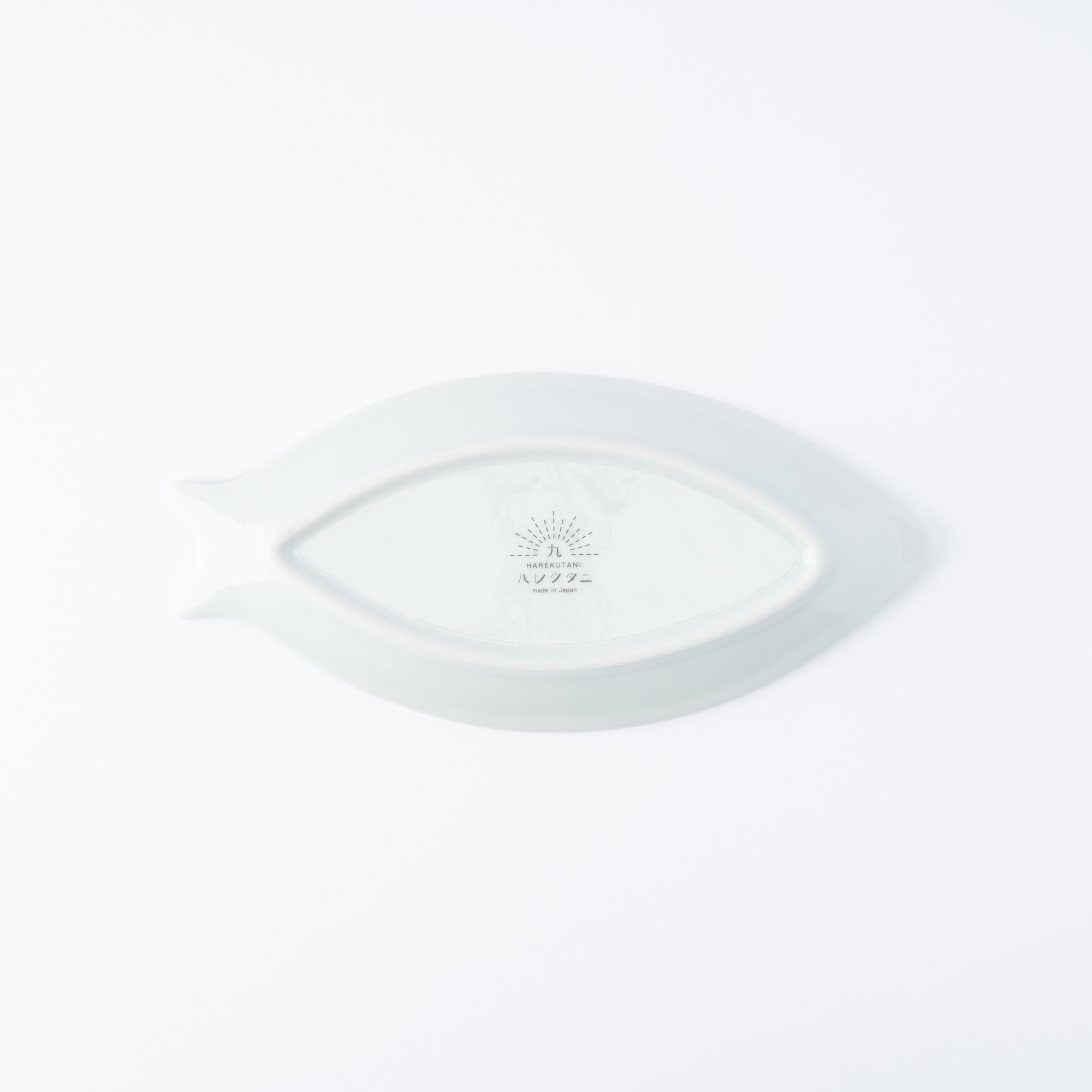 Fish Shaped Dinner Plate - JAPAN KUTANI SHOP