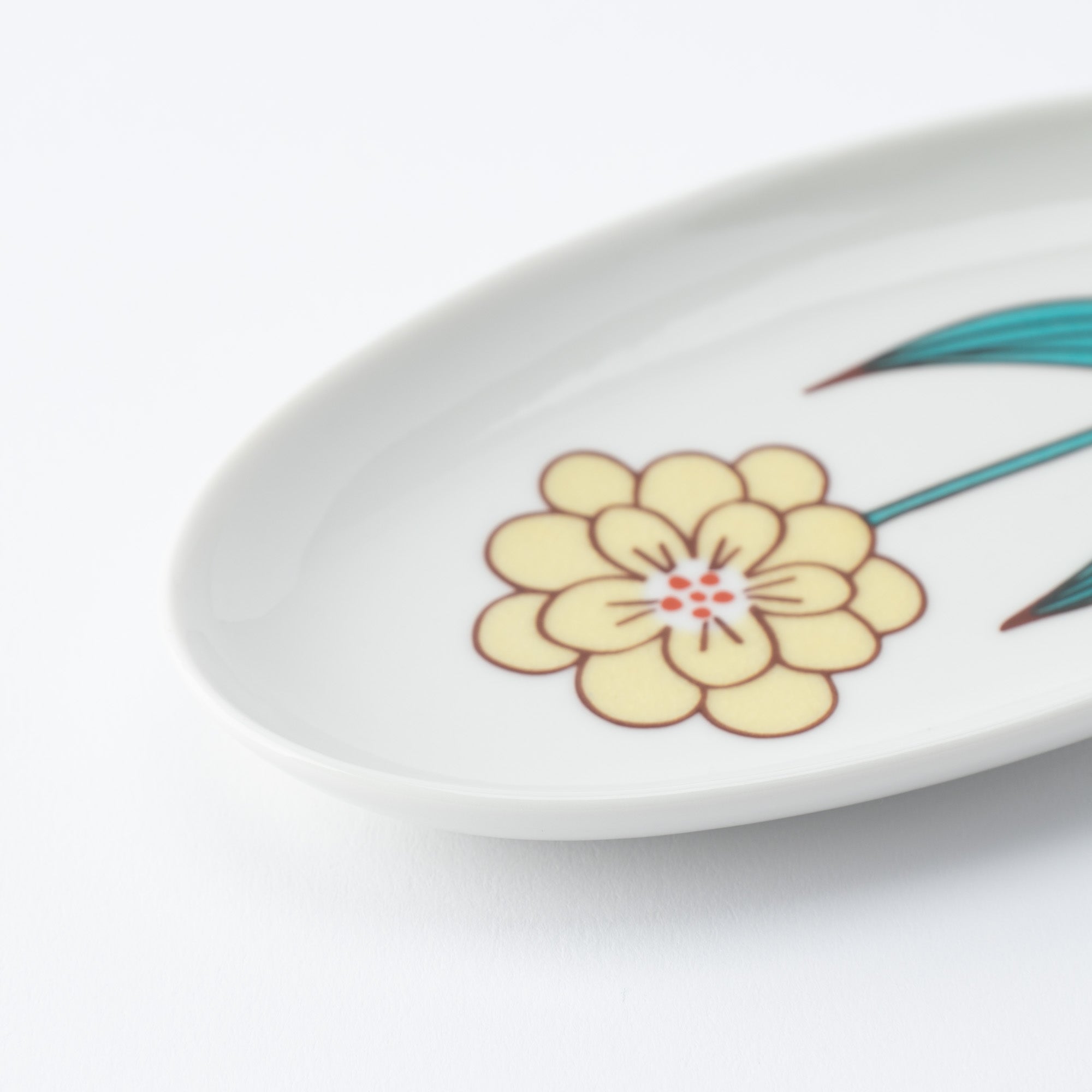 Single Bloom Oval Side Plate