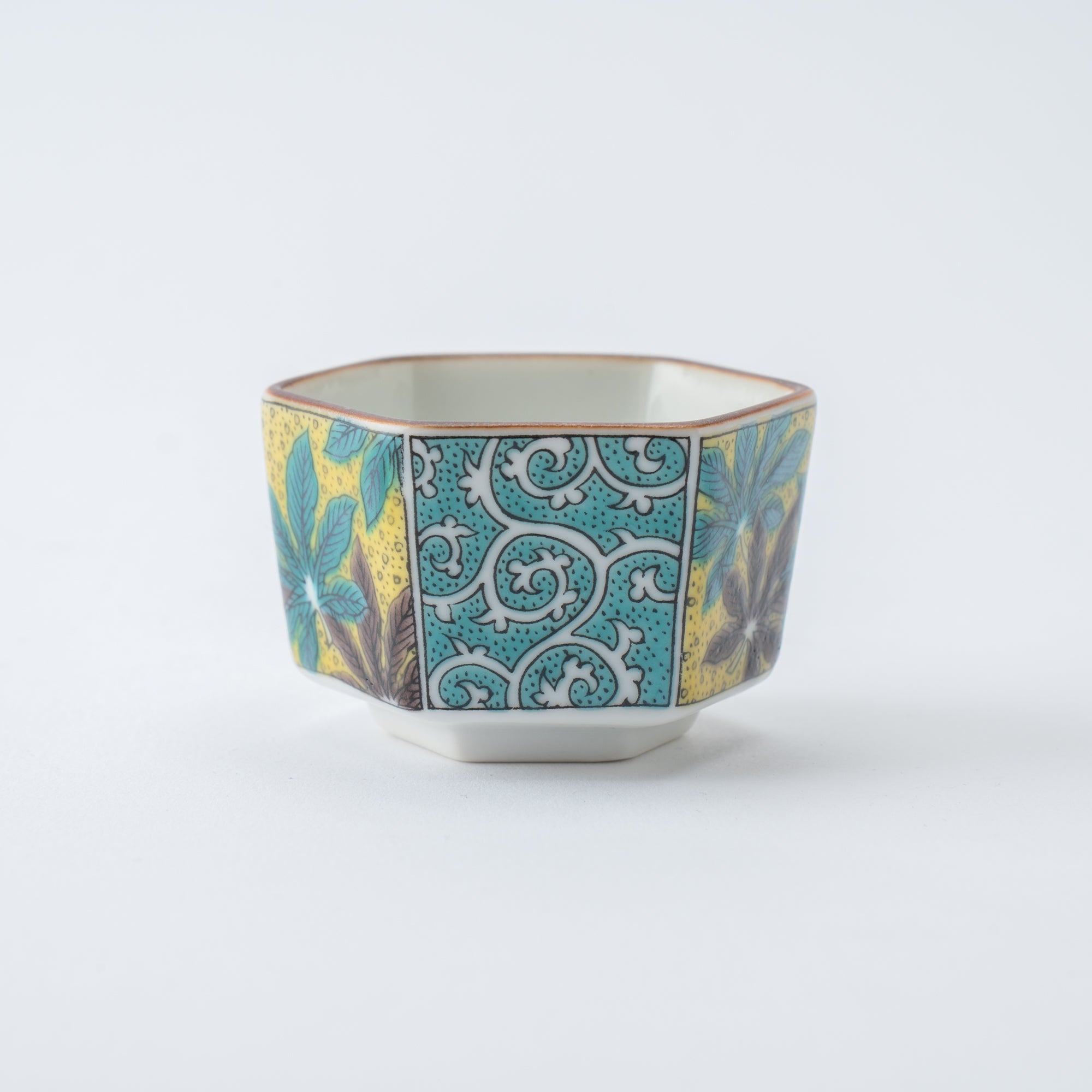 Jidai Kutani Ochoko Sake Cup Set