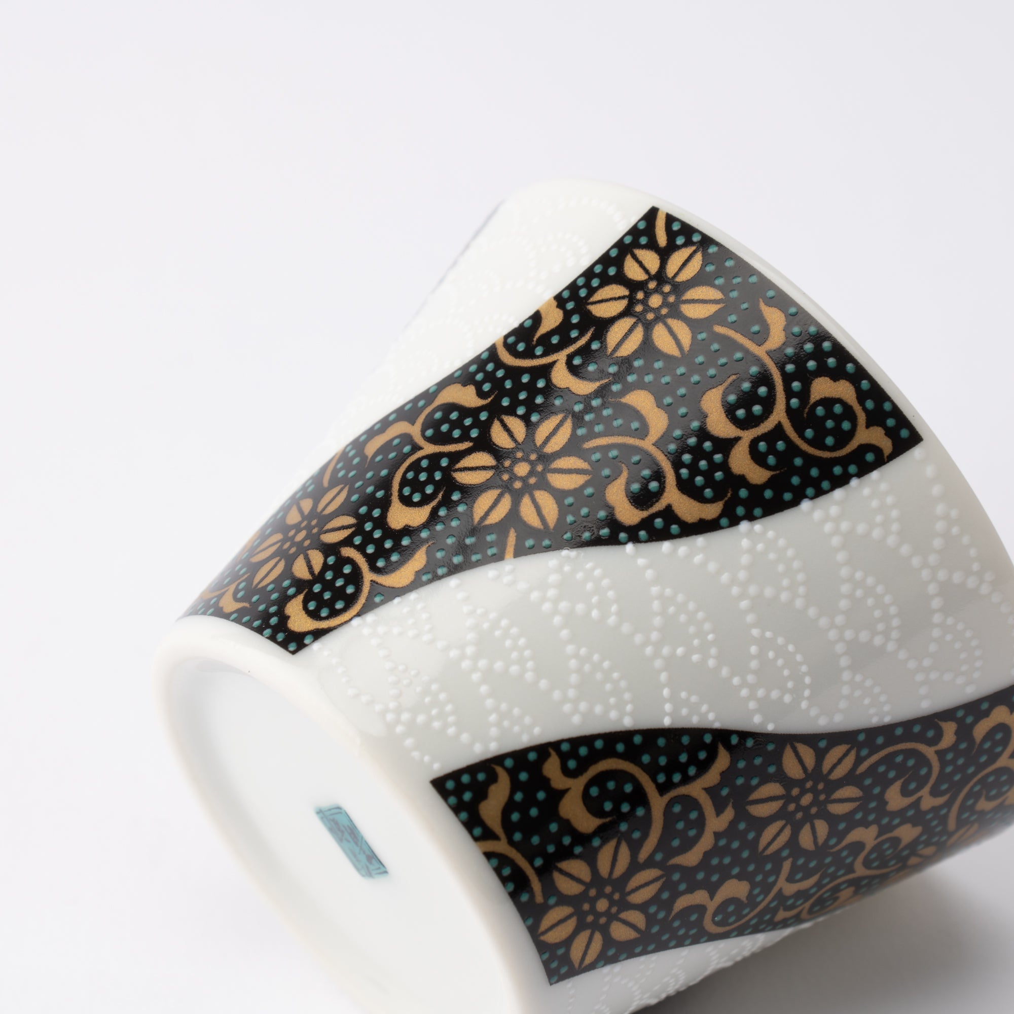 Classic Palette Guinomi Sake Cup - JAPAN KUTANI SHOP