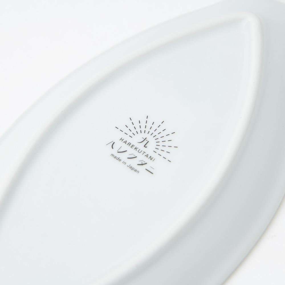 Harekutani Cat Plate - MUSUBI KILN - Handmade Japanese Tableware and Japanese Dinnerware