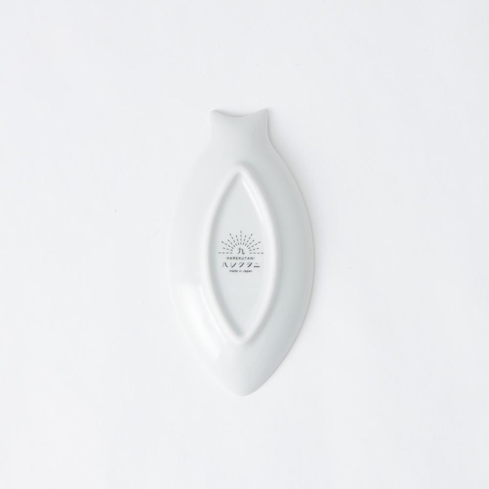Harekutani Cat Sauce Plate - MUSUBI KILN - Handmade Japanese Tableware and Japanese Dinnerware