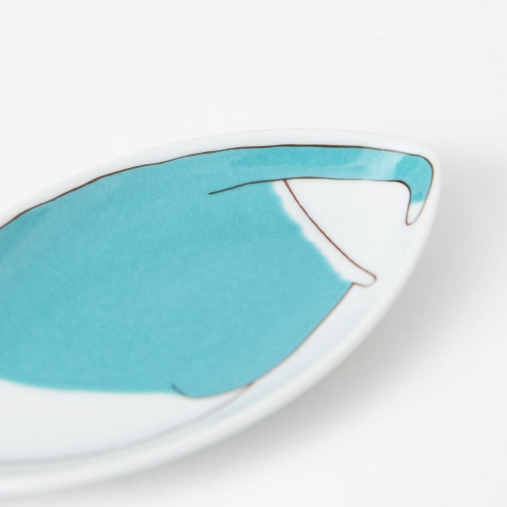 Harekutani Cat Sauce Plate - MUSUBI KILN - Handmade Japanese Tableware and Japanese Dinnerware