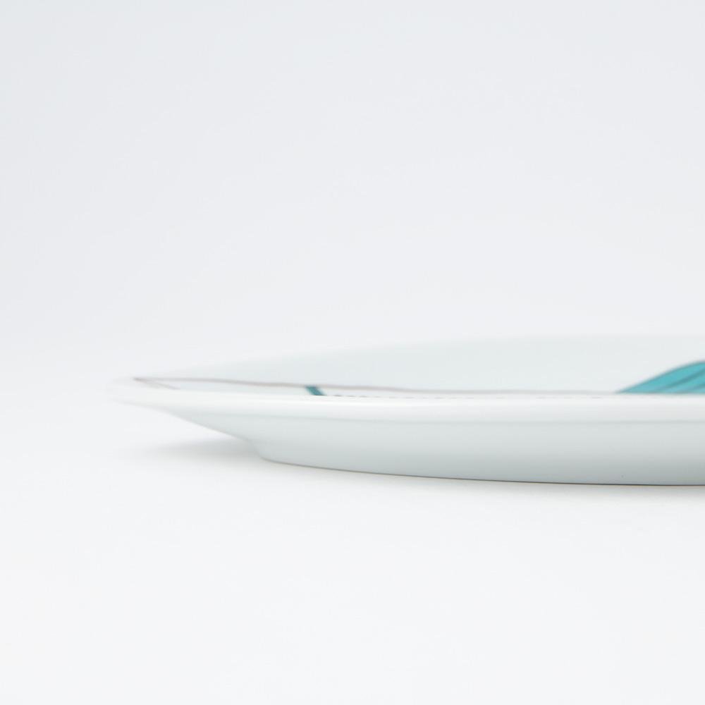 Harekutani Fish Plate - MUSUBI KILN - Handmade Japanese Tableware and Japanese Dinnerware