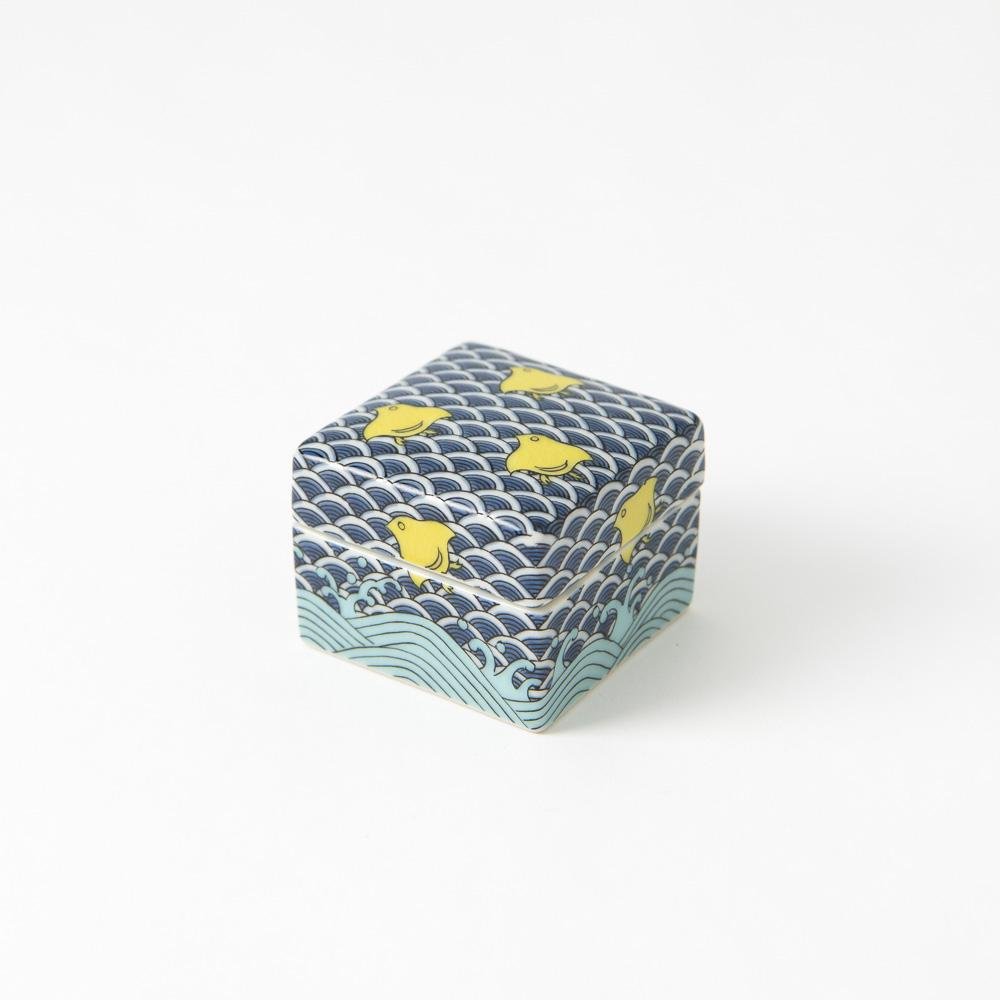 Seikou Kiln Kutani Traditional Pattern Small Box - MUSUBI KILN - Handmade Japanese Tableware and Japanese Dinnerware
