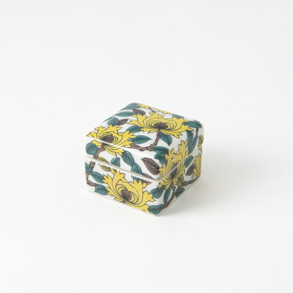 Seikou Kiln Kutani Traditional Pattern Small Box - MUSUBI KILN - Handmade Japanese Tableware and Japanese Dinnerware