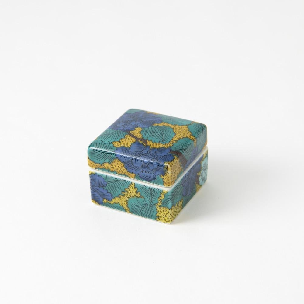 Seikou Kiln Kutani Traditional Pattern Small Box - MUSUBI KILN - Handmade Japanese Tableware and Japanese Dinnerware