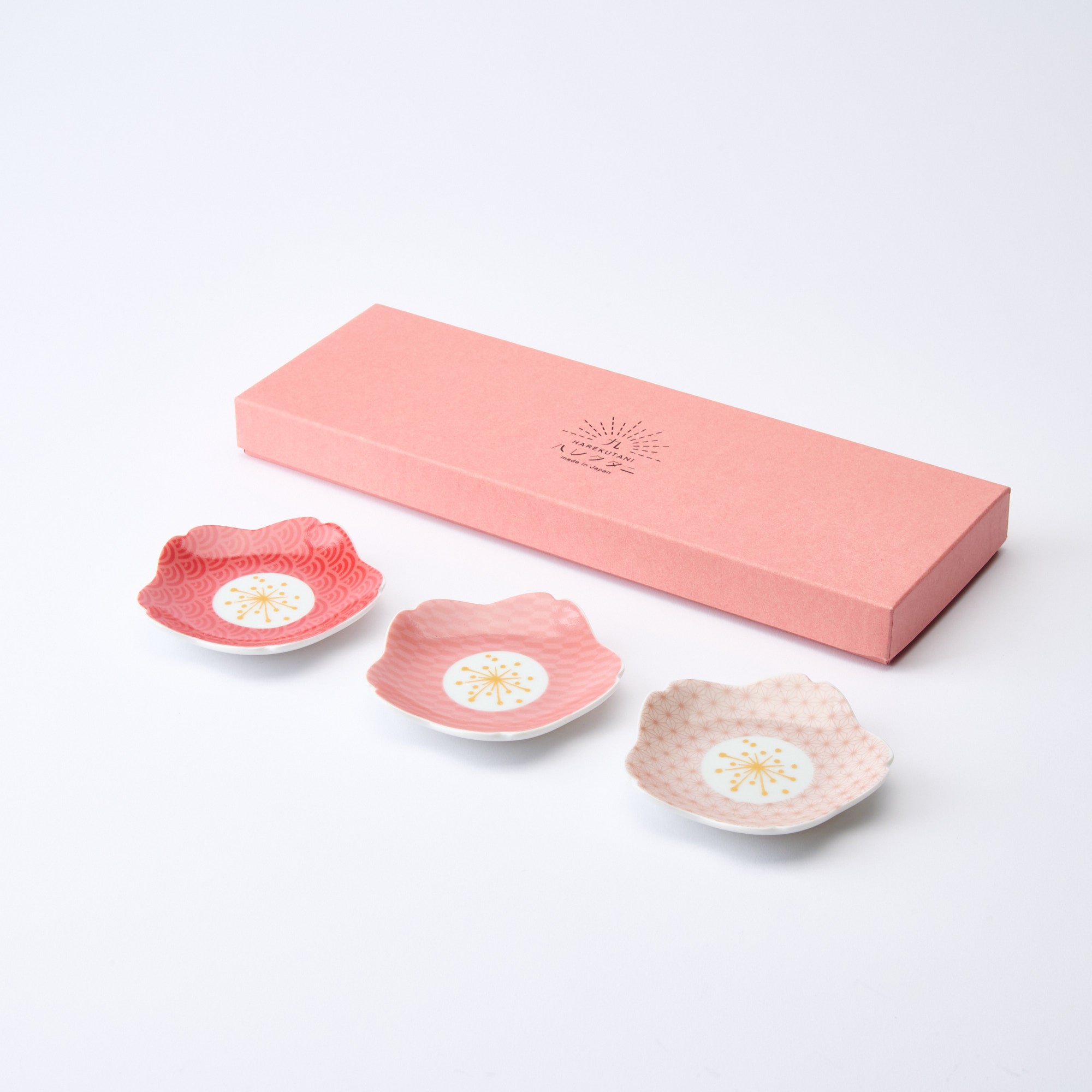Sakura Shaped Sauce Plate - JAPAN KUTANI SHOP
