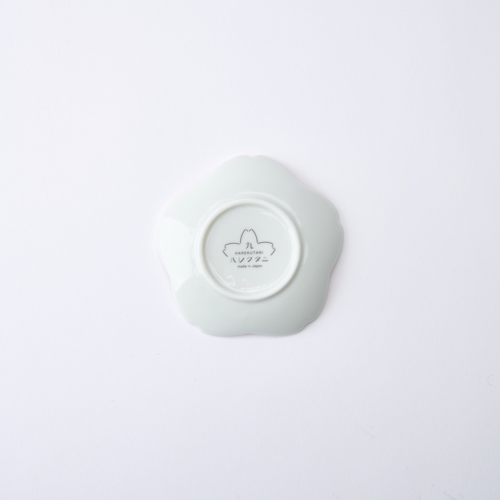 Sakura Shaped Sauce Plate - JAPAN KUTANI SHOP
