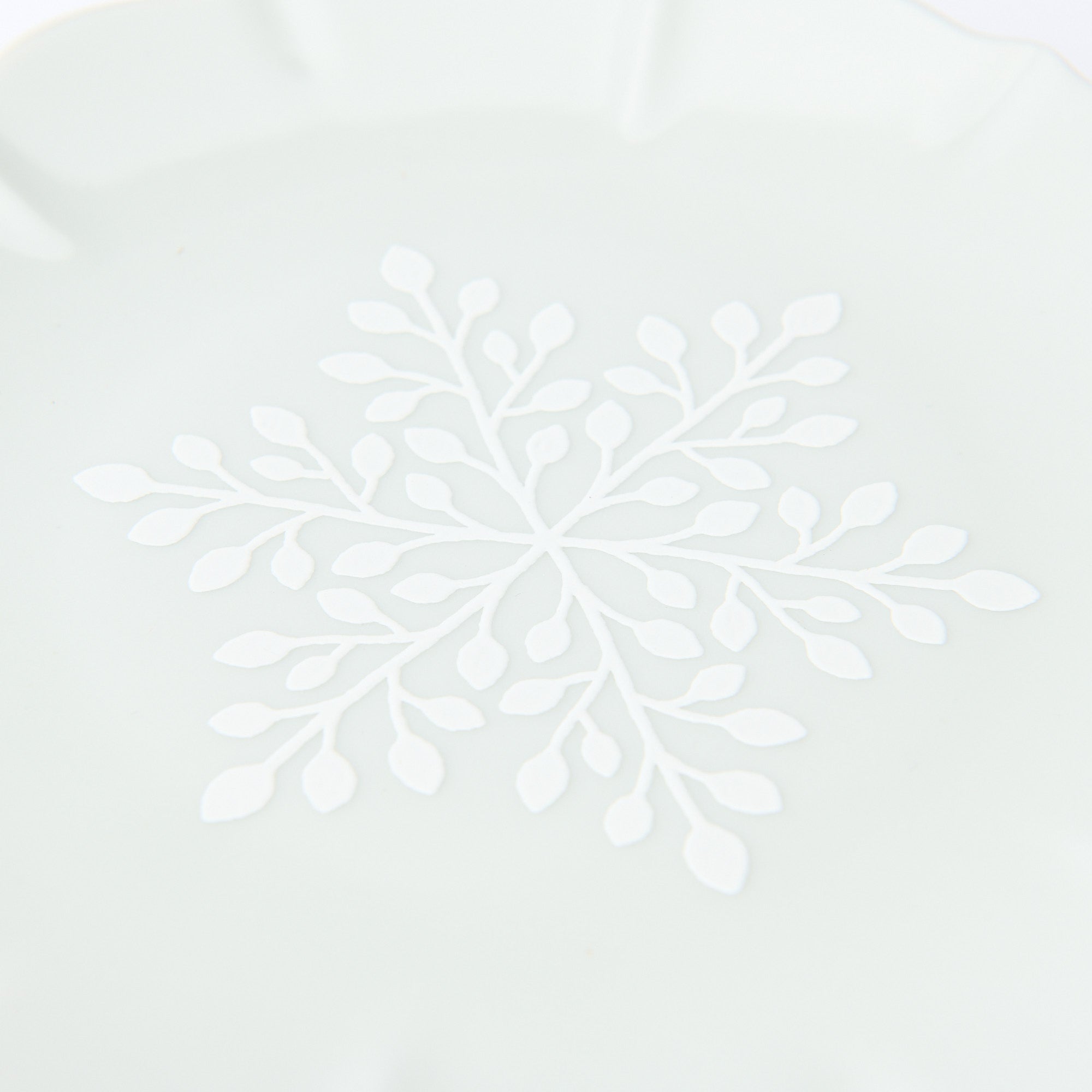 White Snow Crystal Plate Set