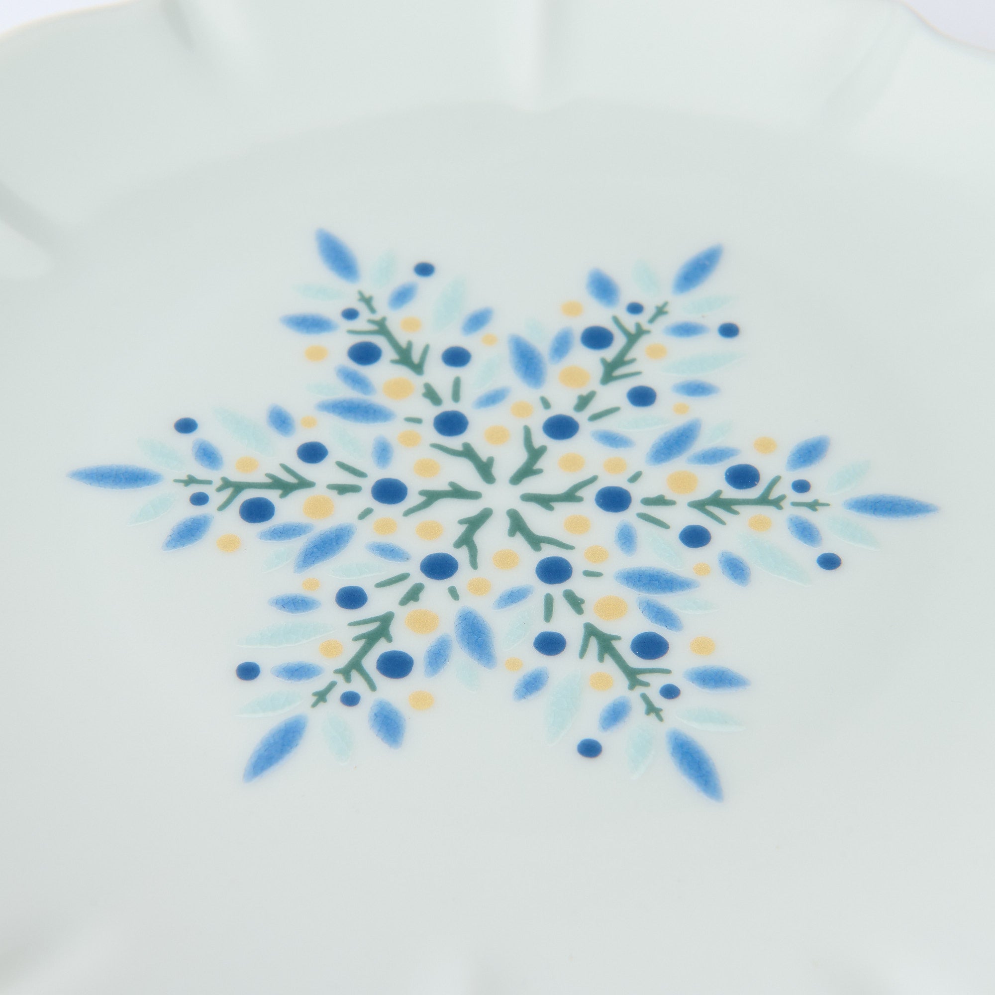 Blue Snow Crystal Plate Set