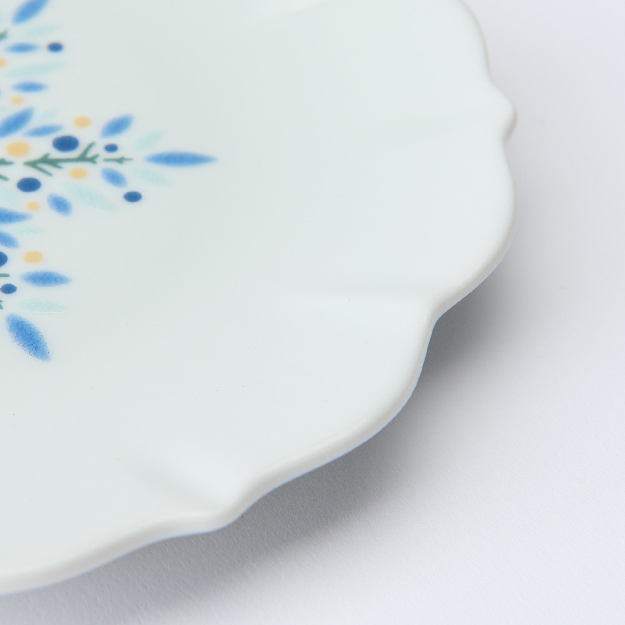 Blue Snow Crystal Plate Set