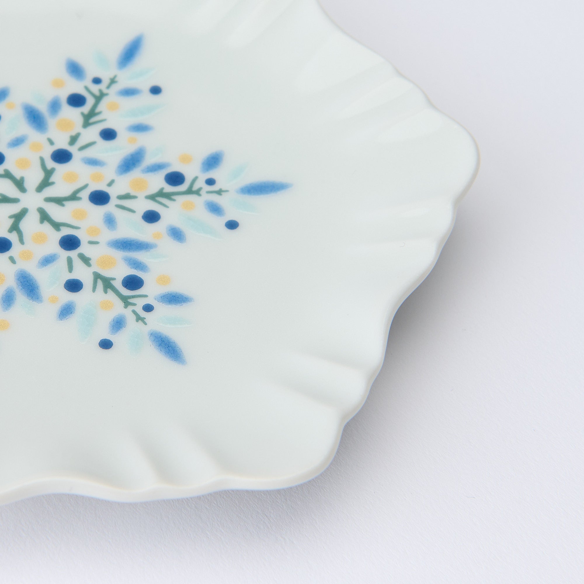Blue Snow Crystal Plate Set