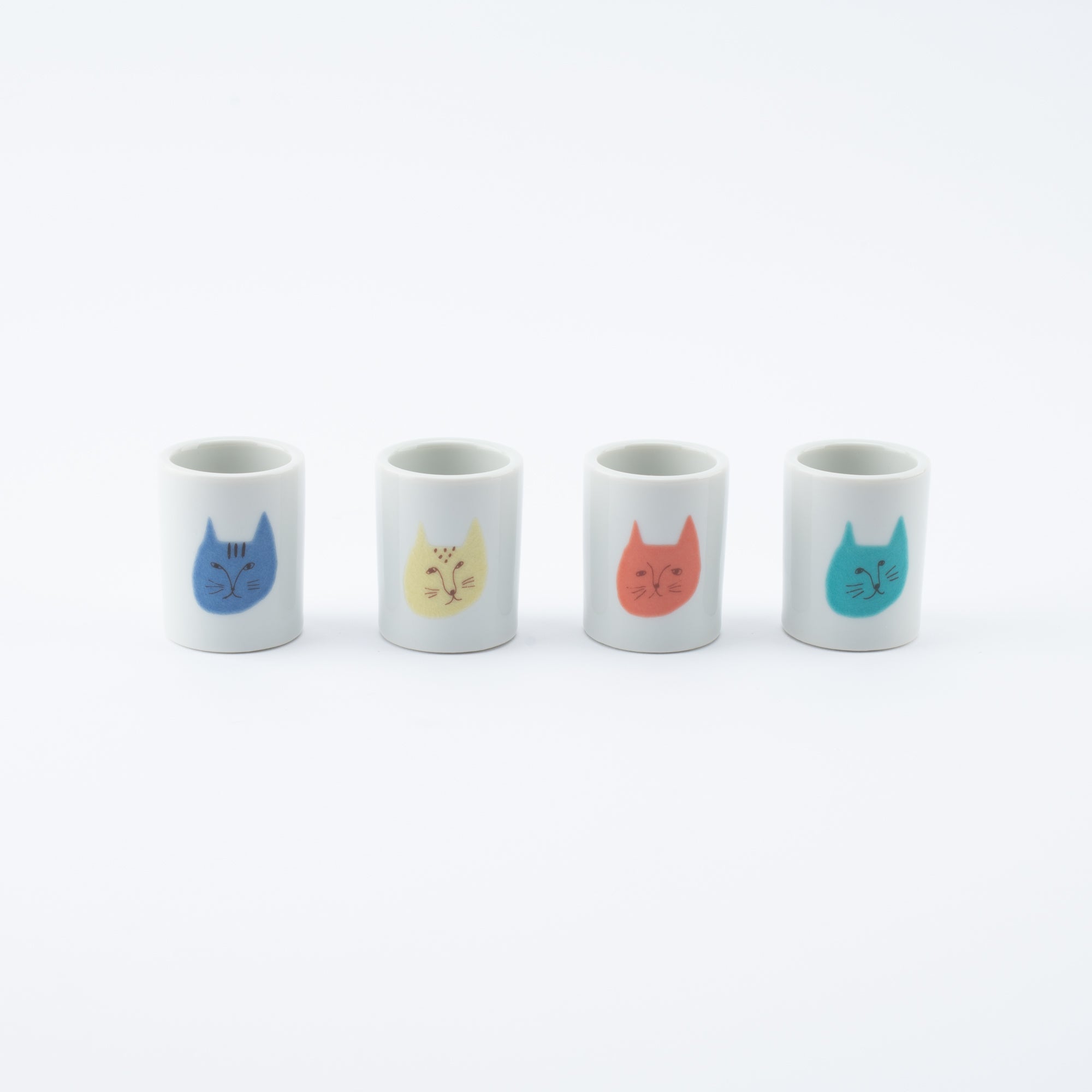 Tiny Cat Toothbrush Stand