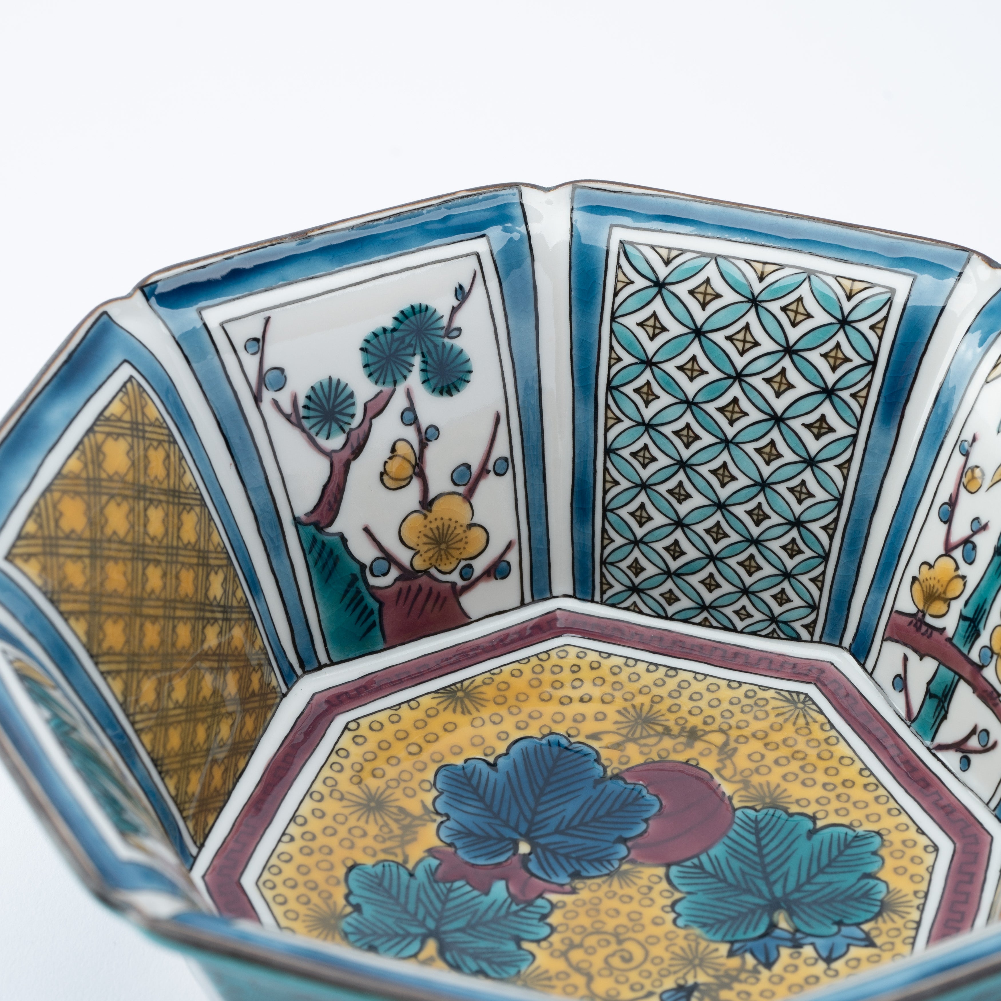 Yoshidaya Foliage and Florals Medium Bowl - JAPAN KUTANI SHOP