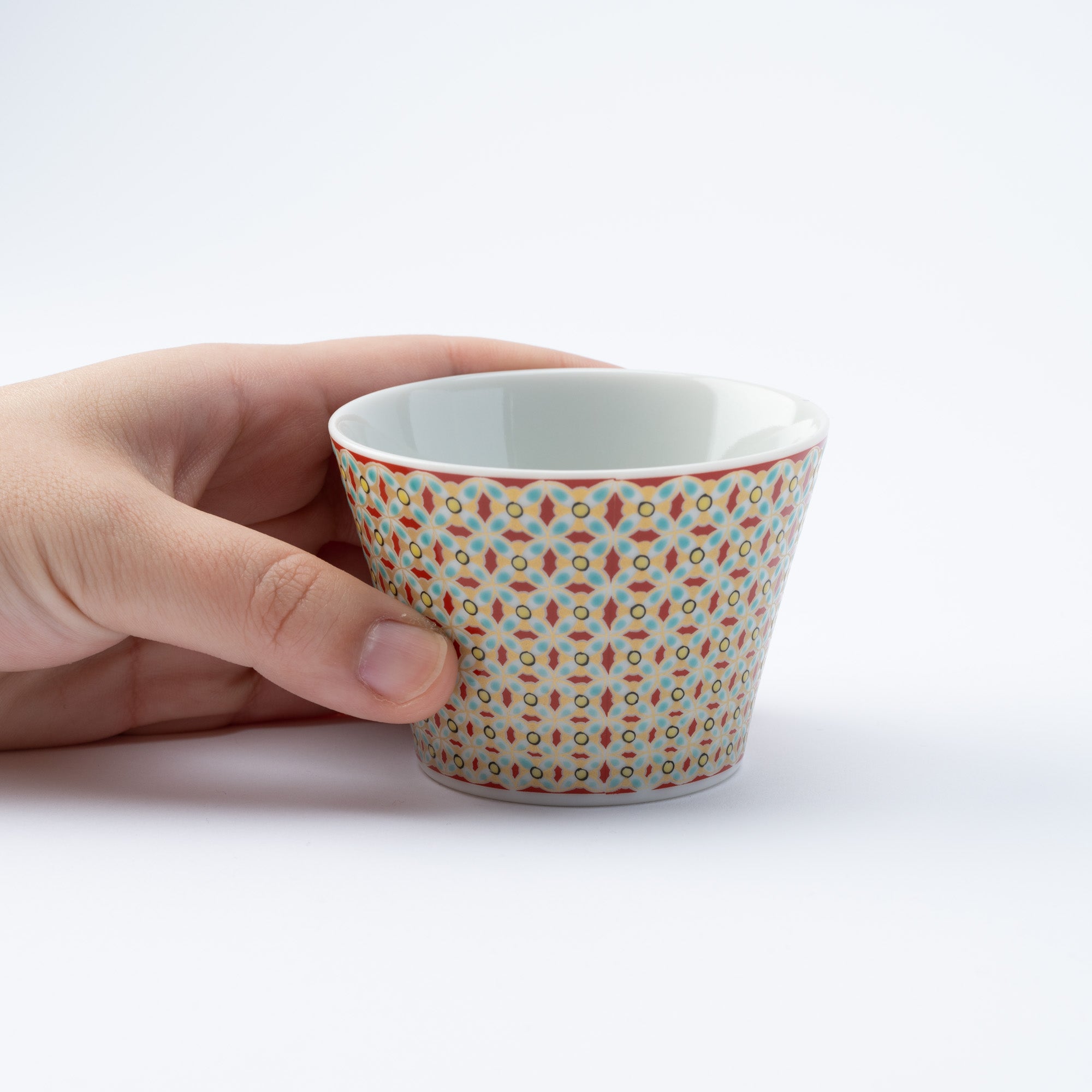 Classic Palette Guinomi Sake Cup - JAPAN KUTANI SHOP