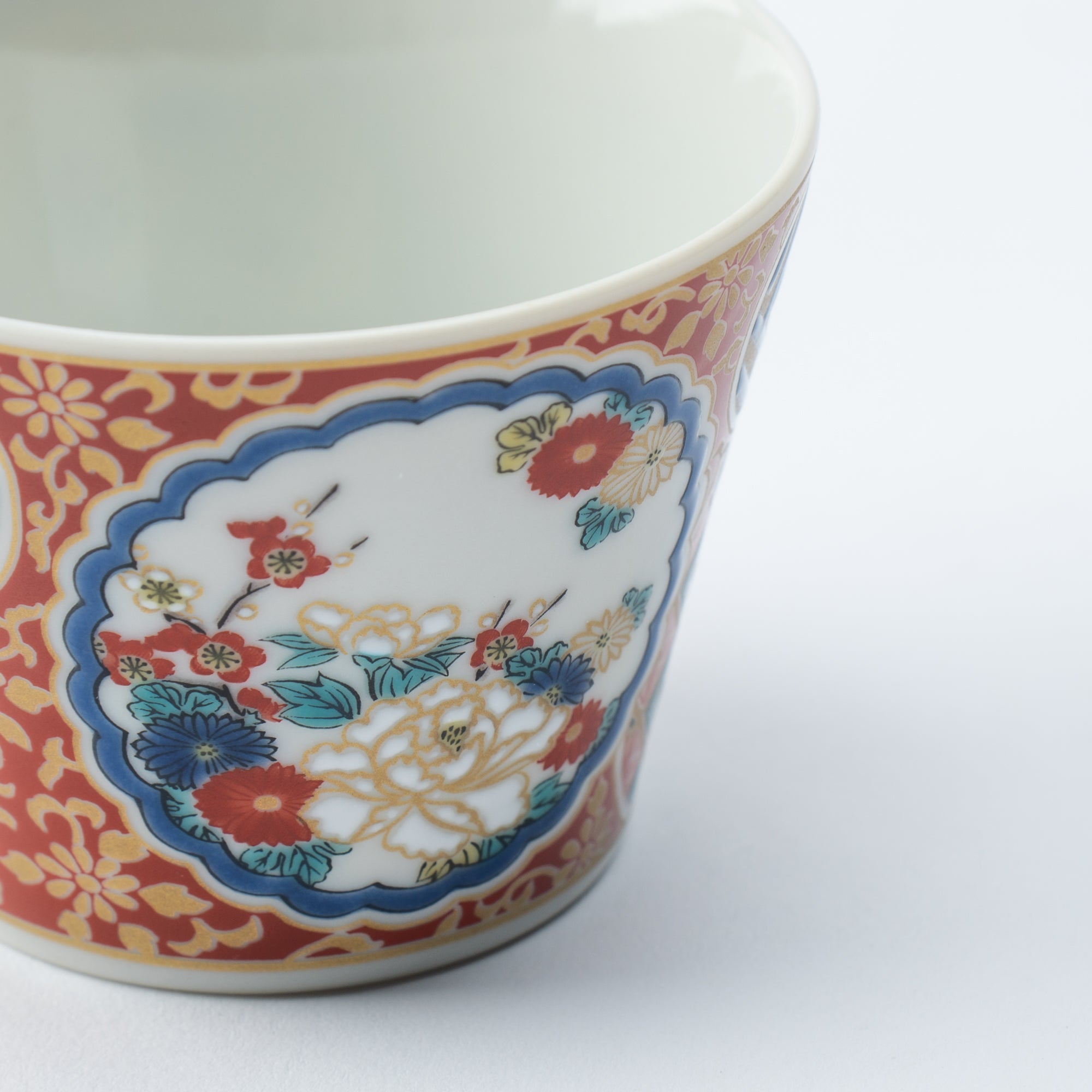 Classic Palette Guinomi Sake Cup - JAPAN KUTANI SHOP
