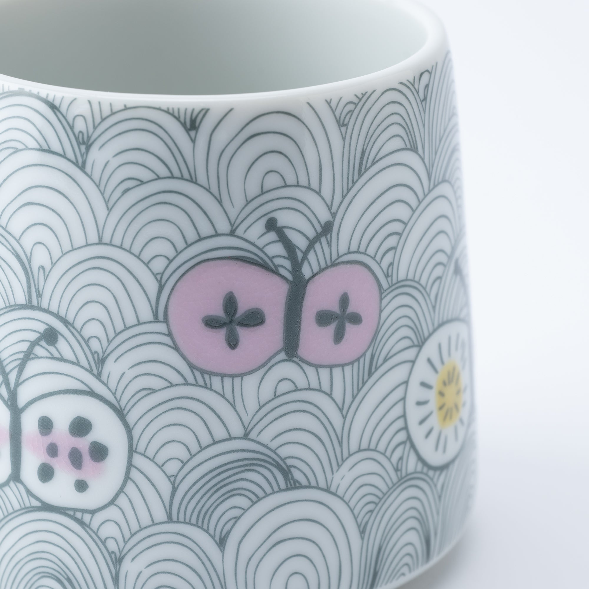 Flying Friends Mug - JAPAN KUTANI SHOP