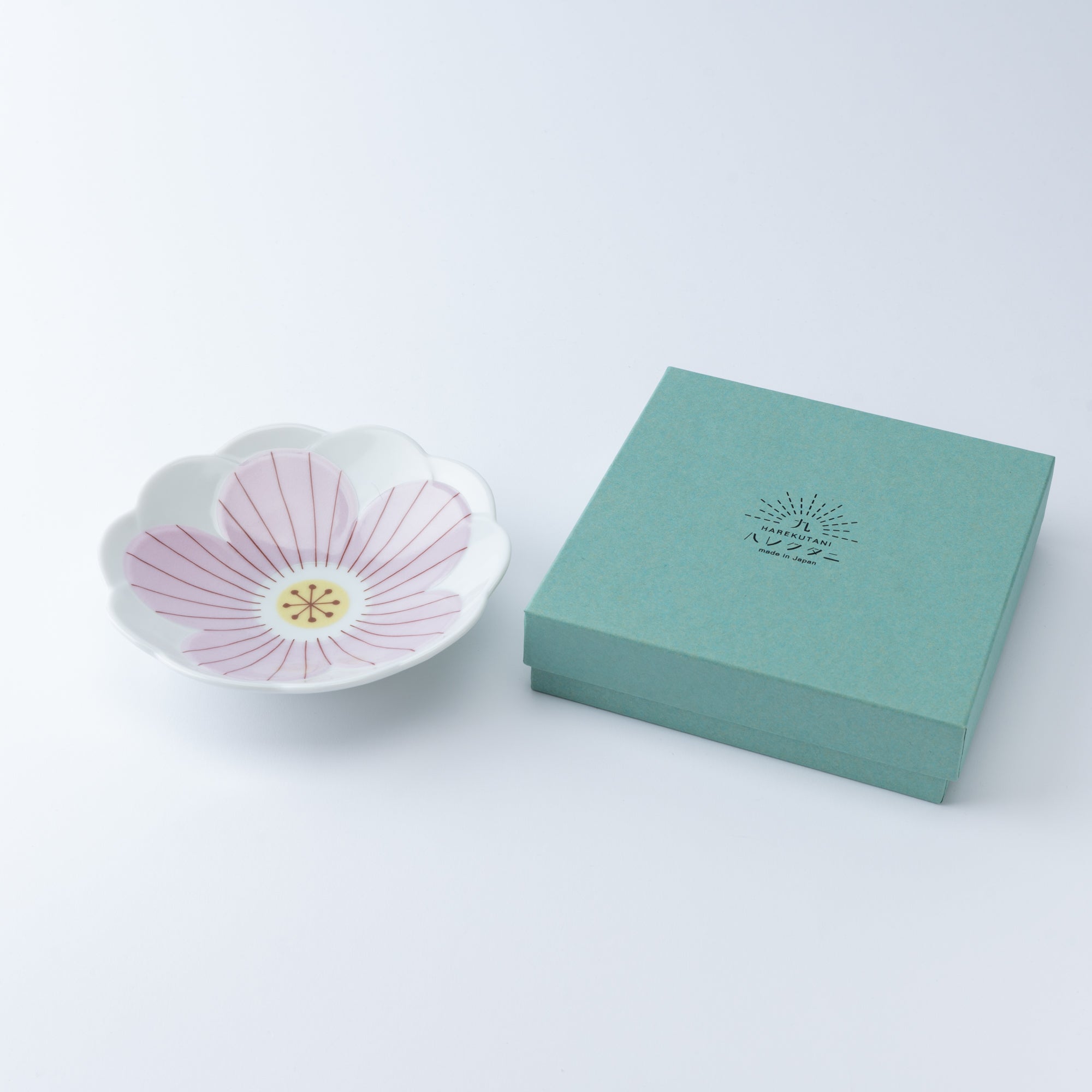 Blooming Flower Medium Bowl