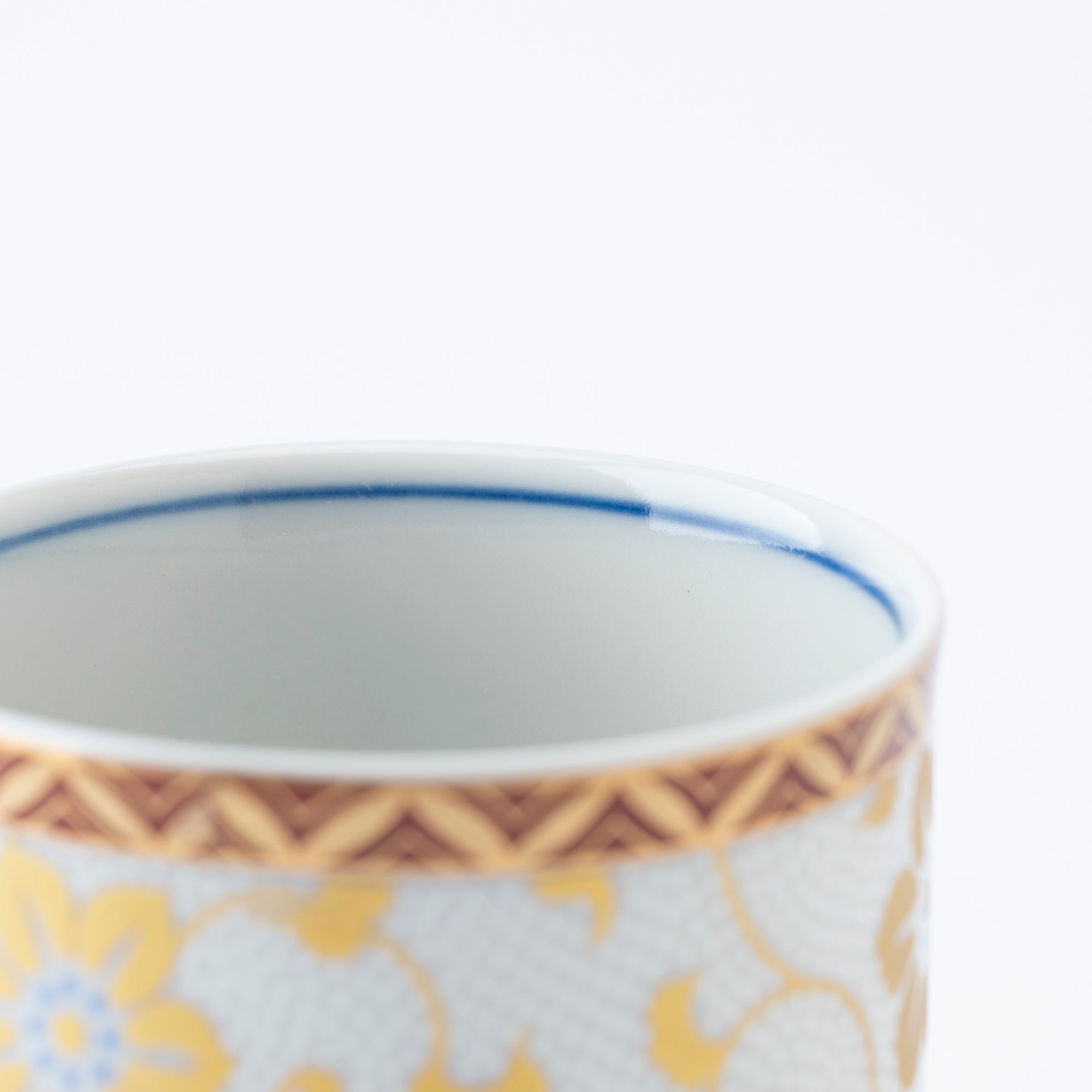 Gold Clematis Chibu Sake Cup Pair - JAPAN KUTANI SHOP