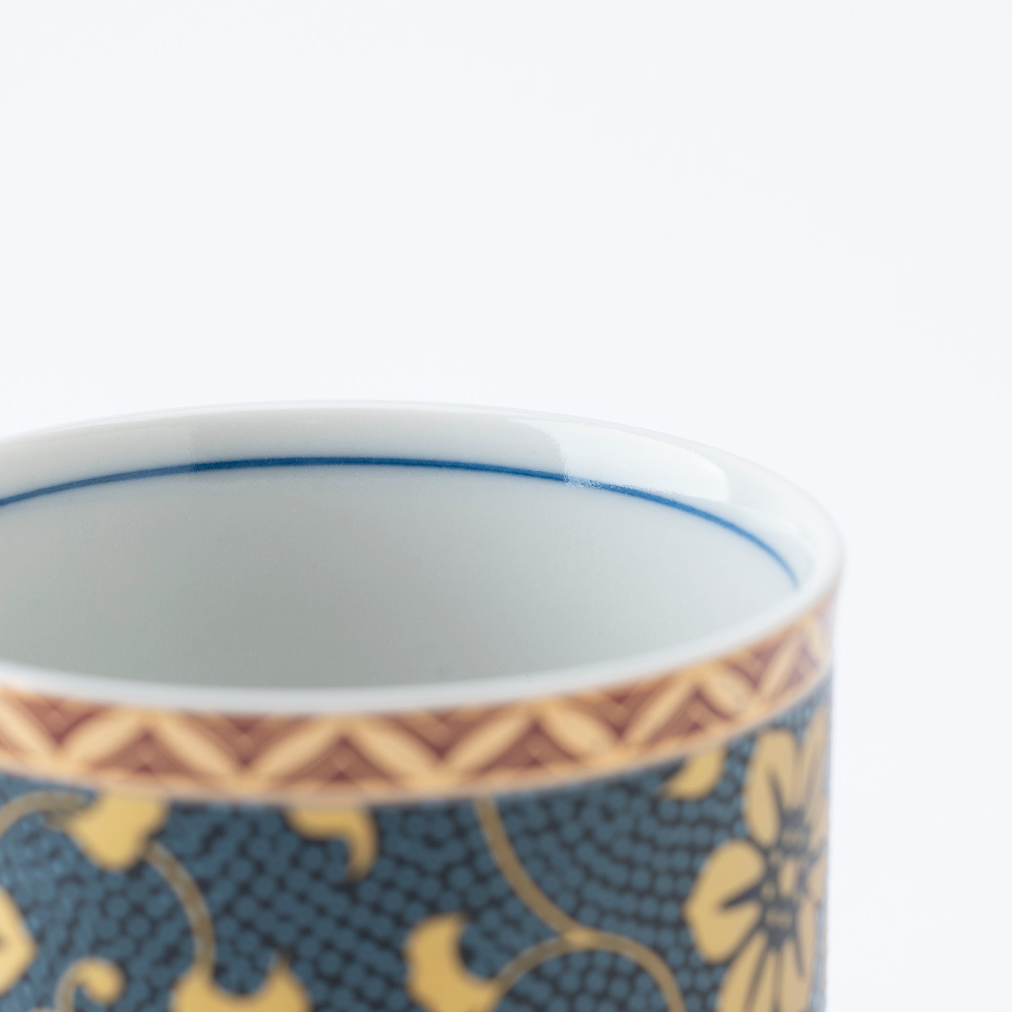 Gold Clematis Chibu Sake Cup Pair - JAPAN KUTANI SHOP