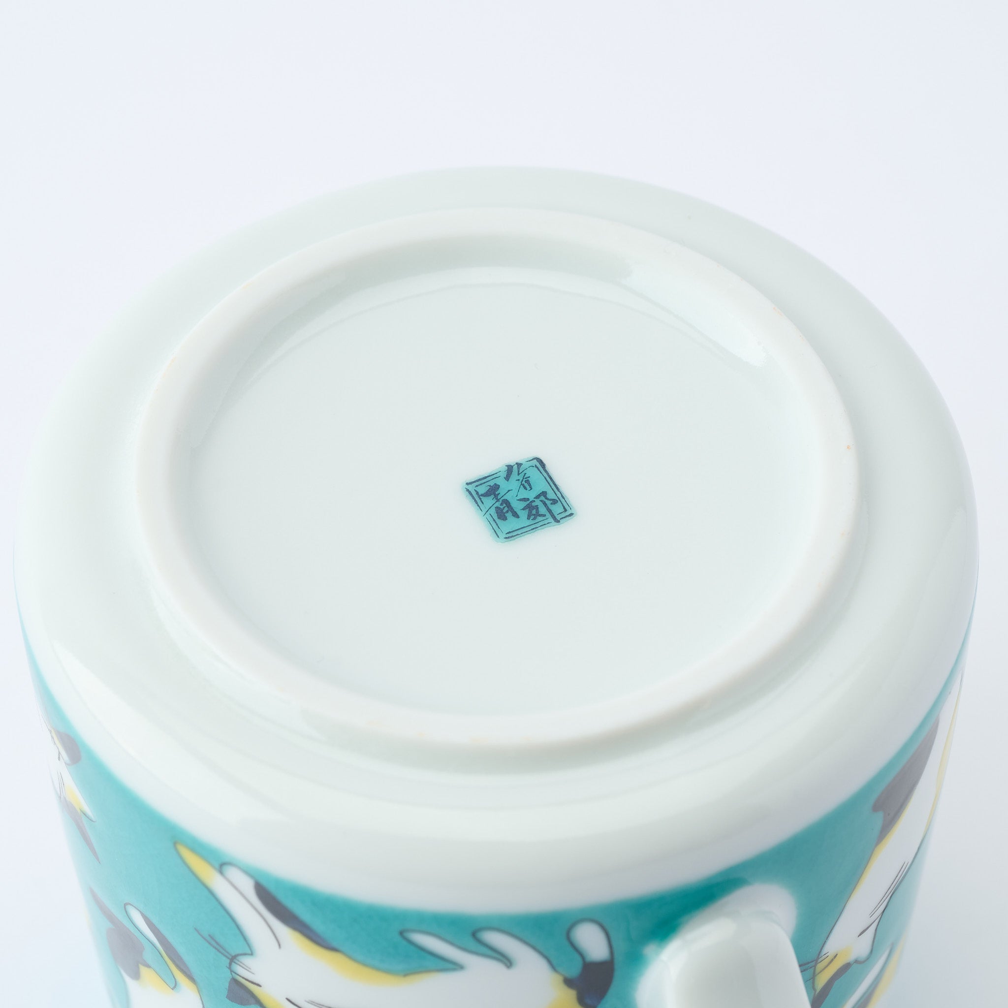 Playful Calico Cat Mug - JAPAN KUTANI SHOP