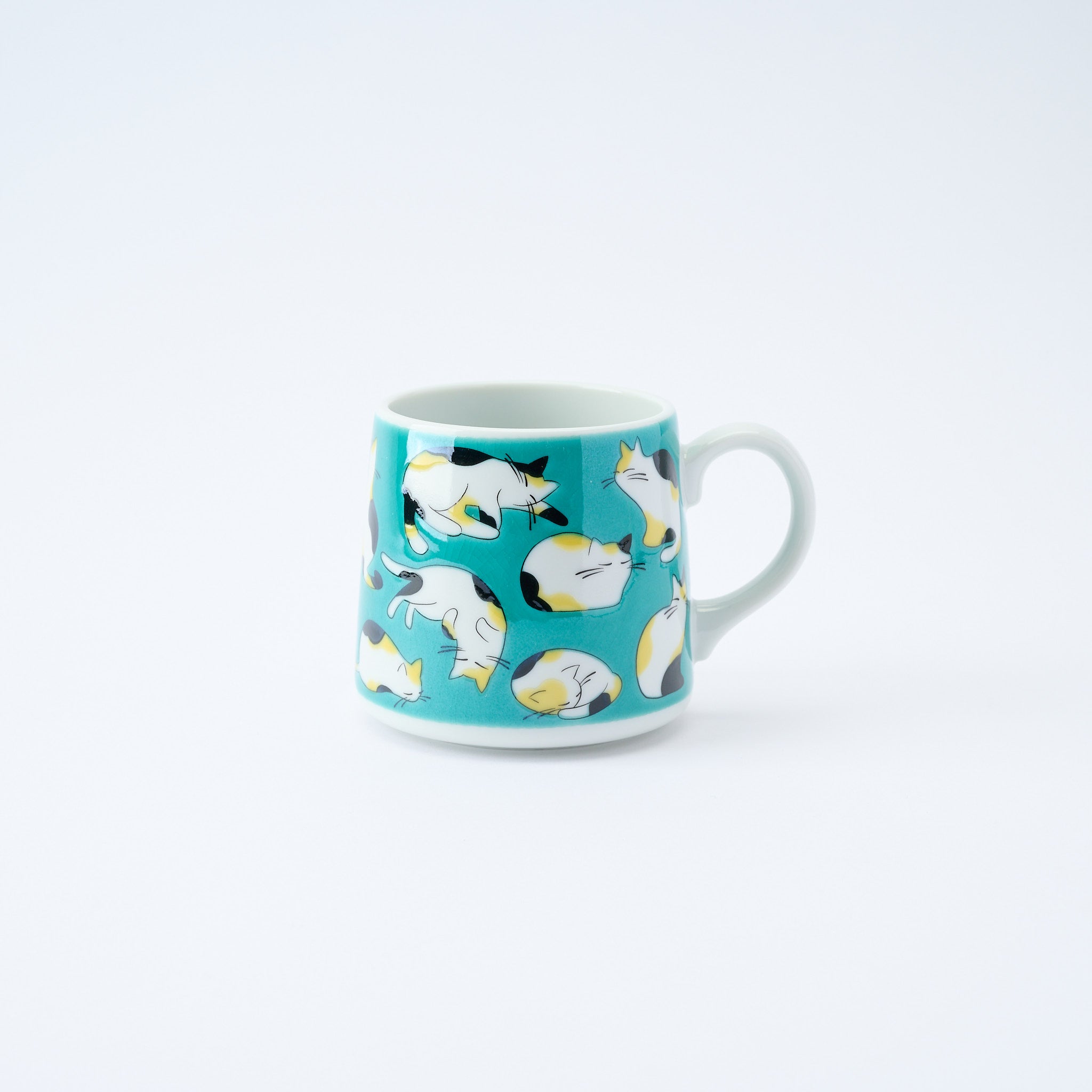 Playful Calico Cat Mug - JAPAN KUTANI SHOP