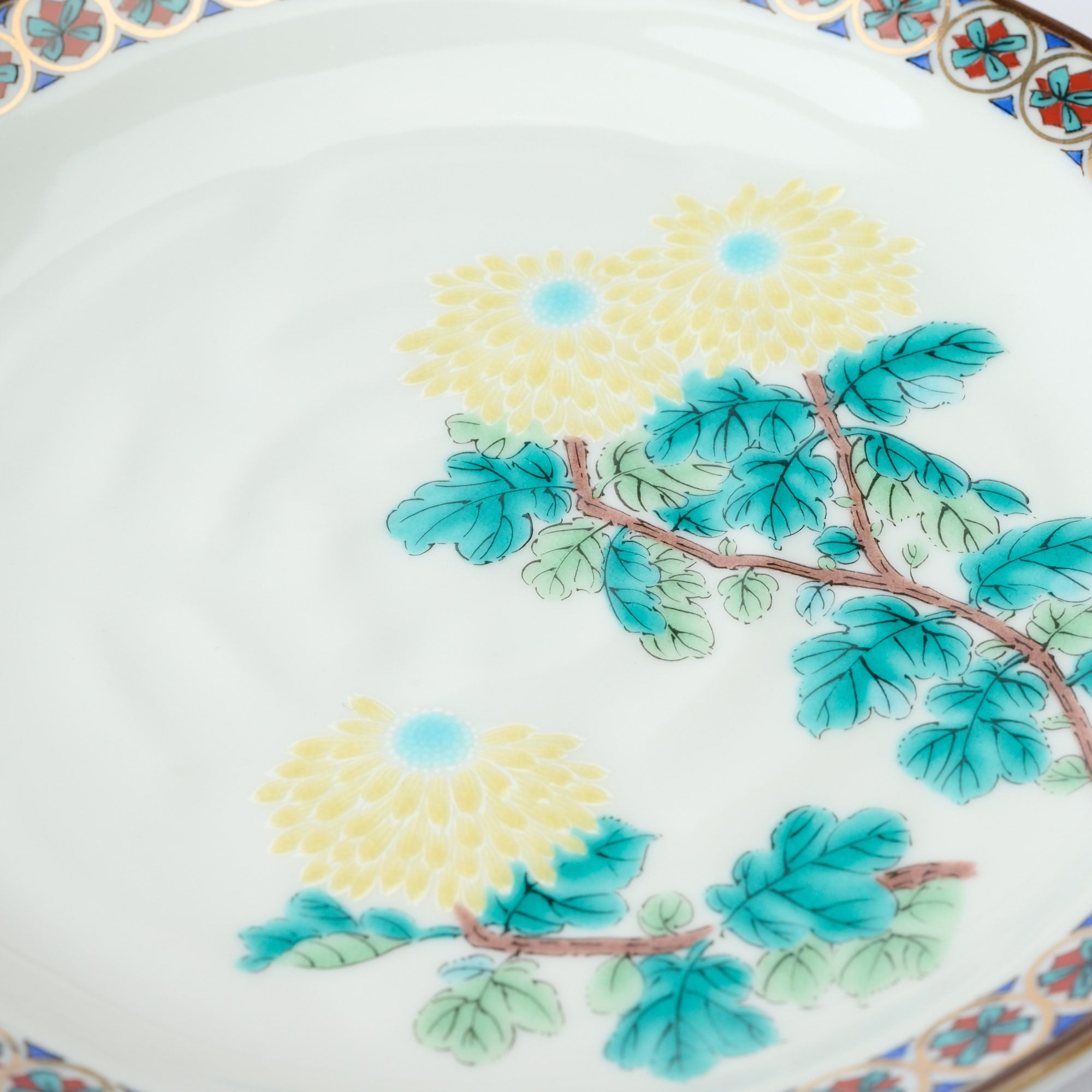 Five Flowers Patterned Rim Side Plate Set - JAPAN KUTANI SHOP